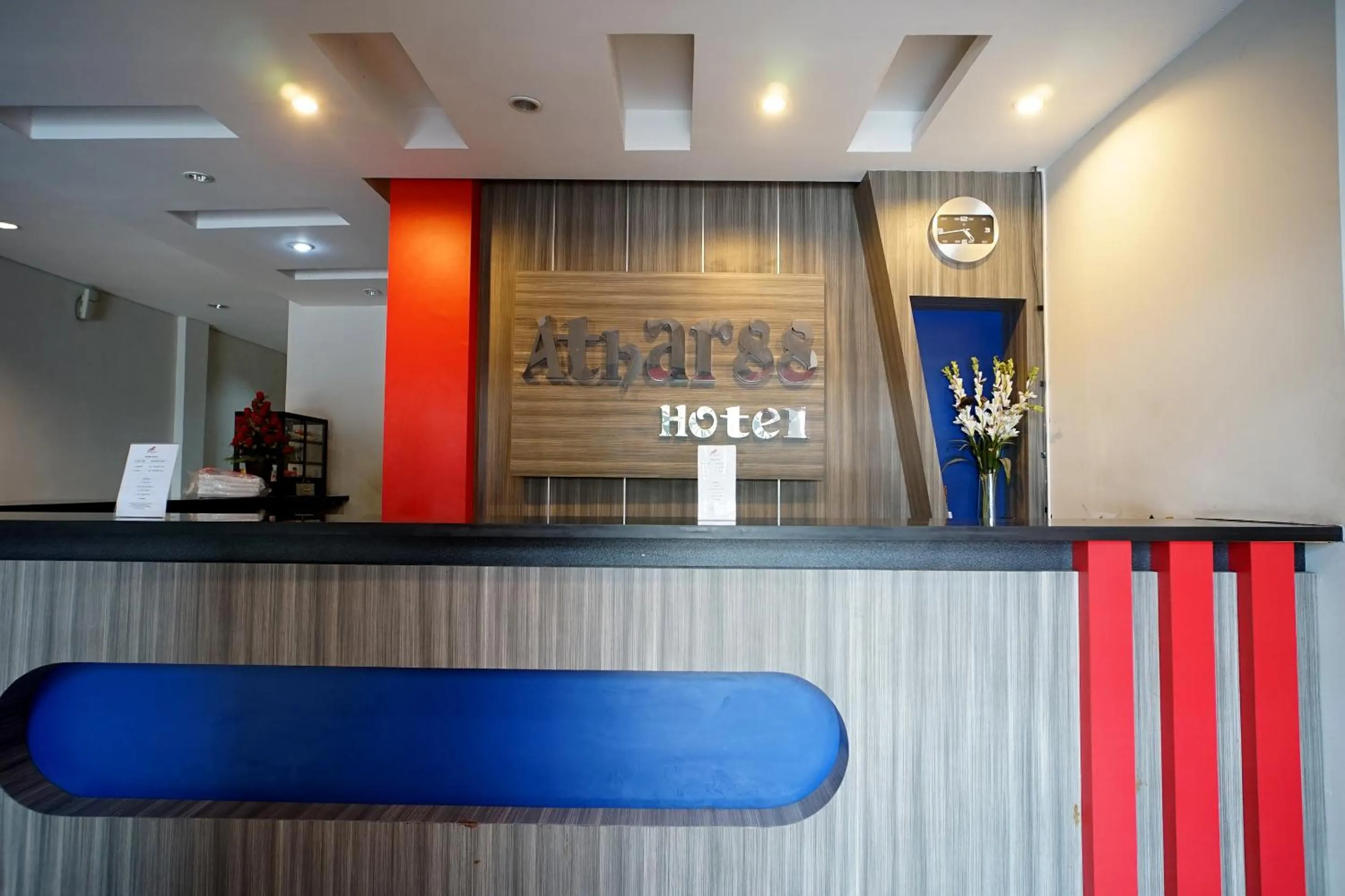 Lobby or reception in OYO 1477 Athar 88 Hotel