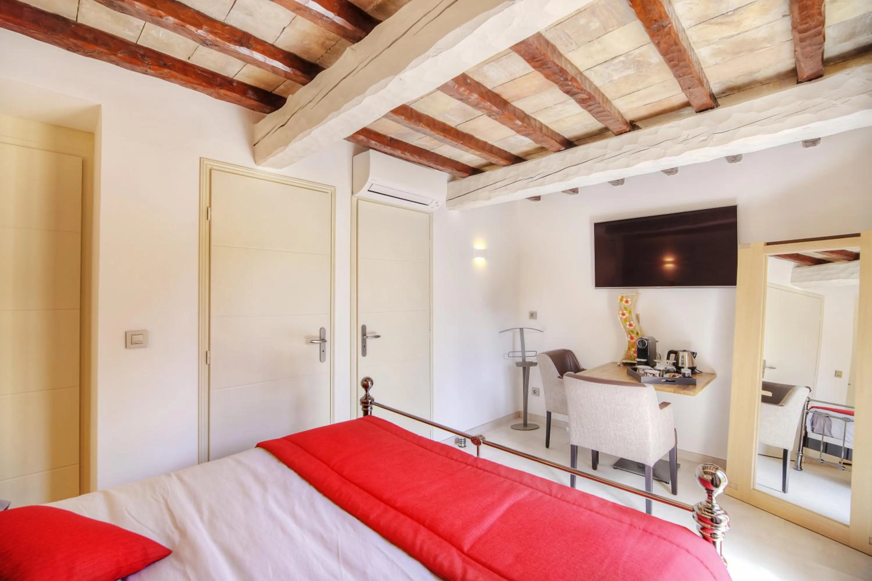 Bed in Le Refuge - Gigaro Lodges