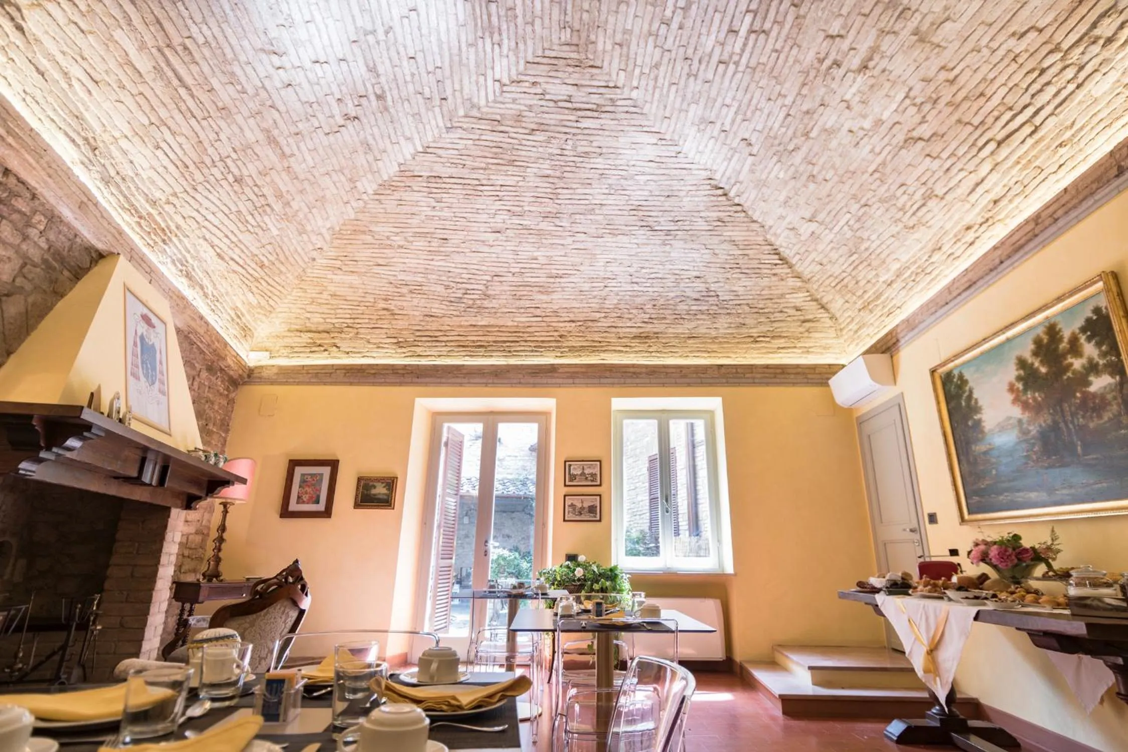 Restaurant/places to eat in Brunelli B&B