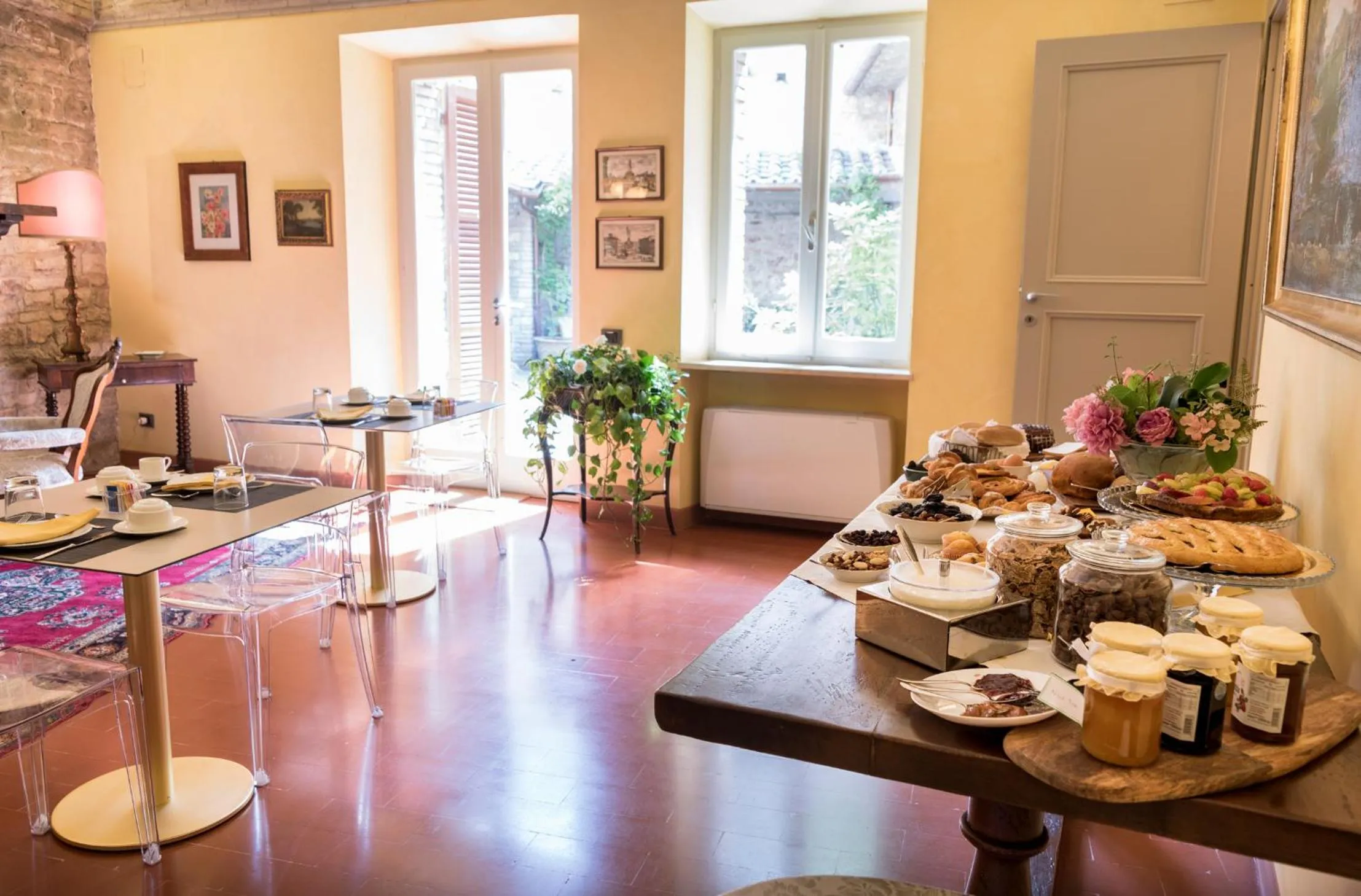 Breakfast in Brunelli B&B