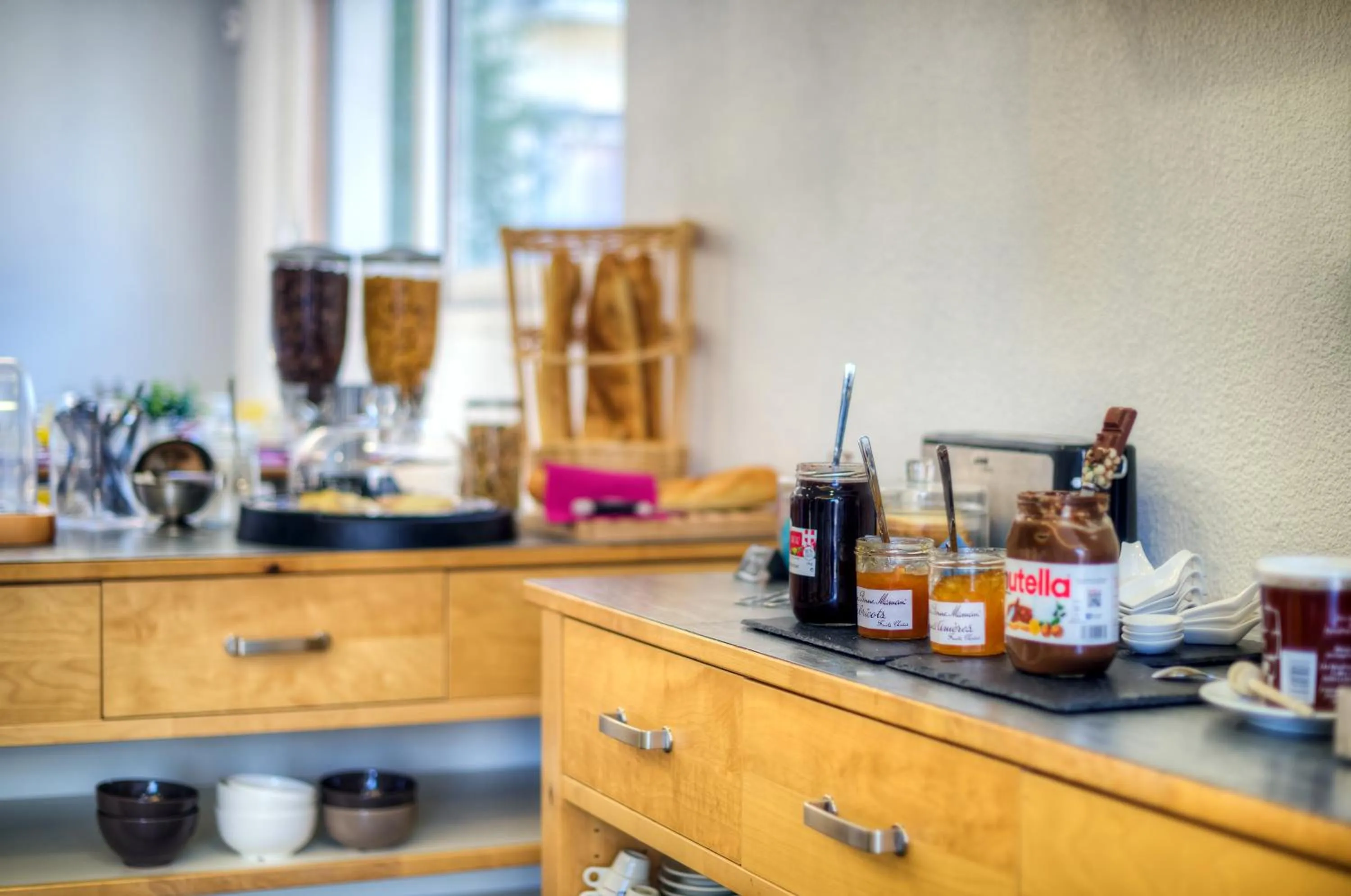 Restaurant/places to eat in Zenitude Evian Les Terrasses du Lac, an Ascend Collection Hotel