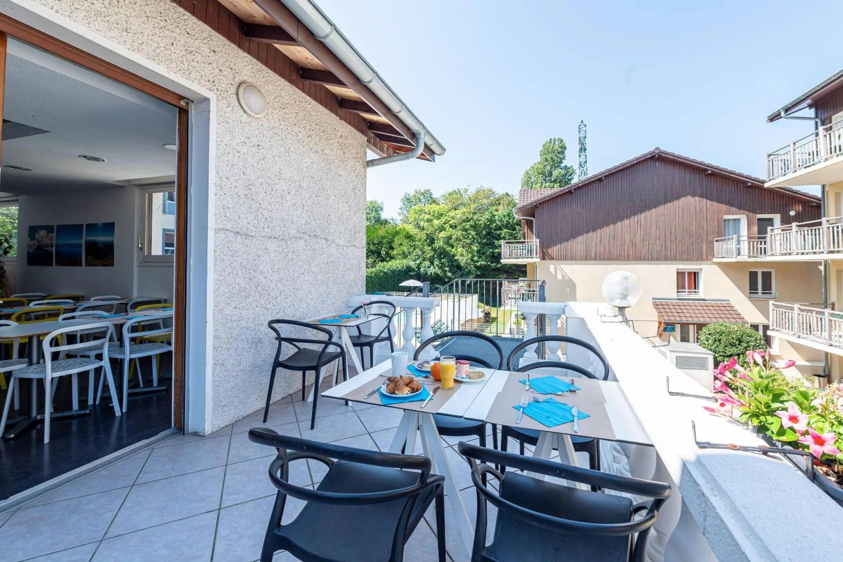 Breakfast in Zenitude Evian Les Terrasses du Lac, an Ascend Collection Hotel