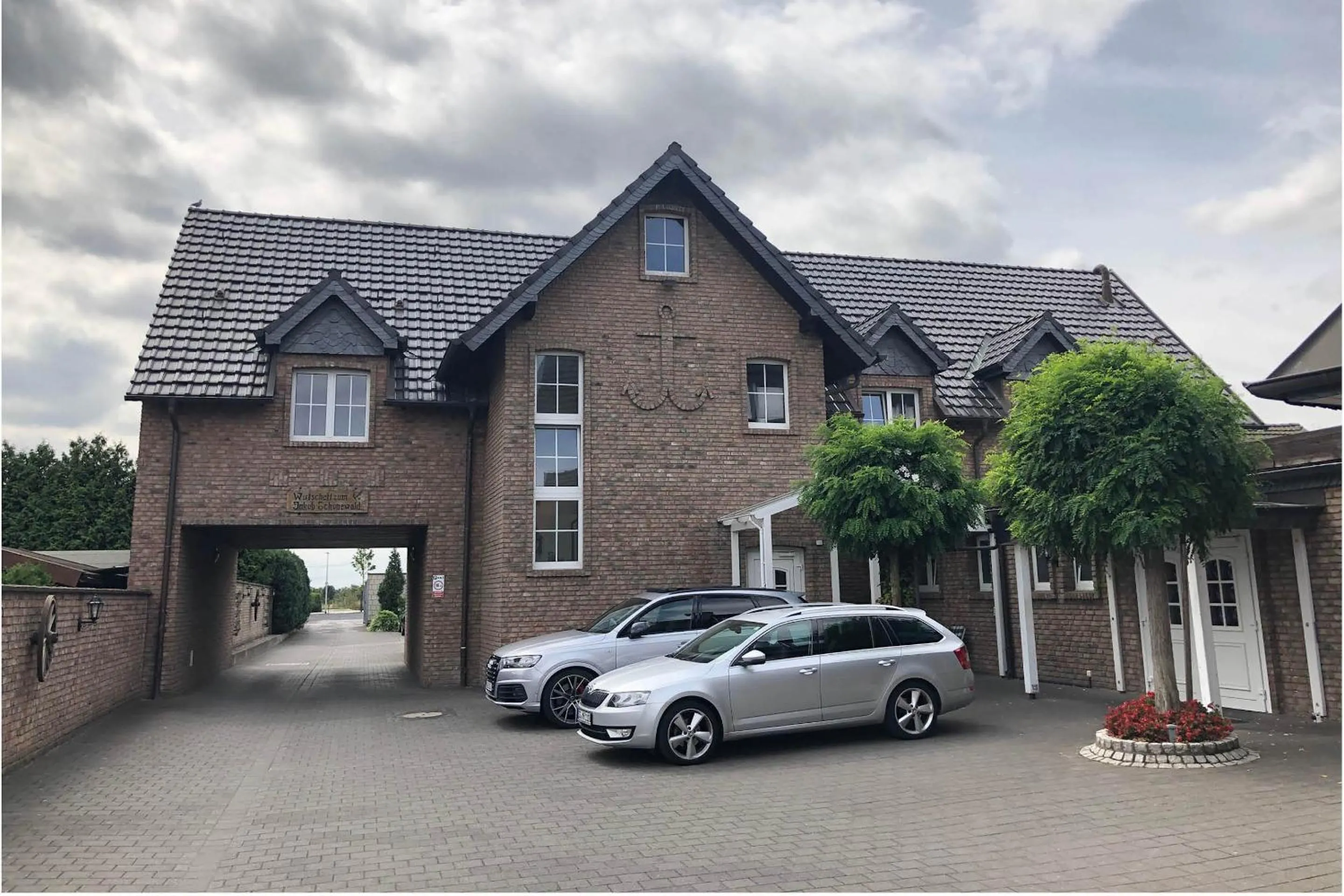 Property building in Haus Schönewald