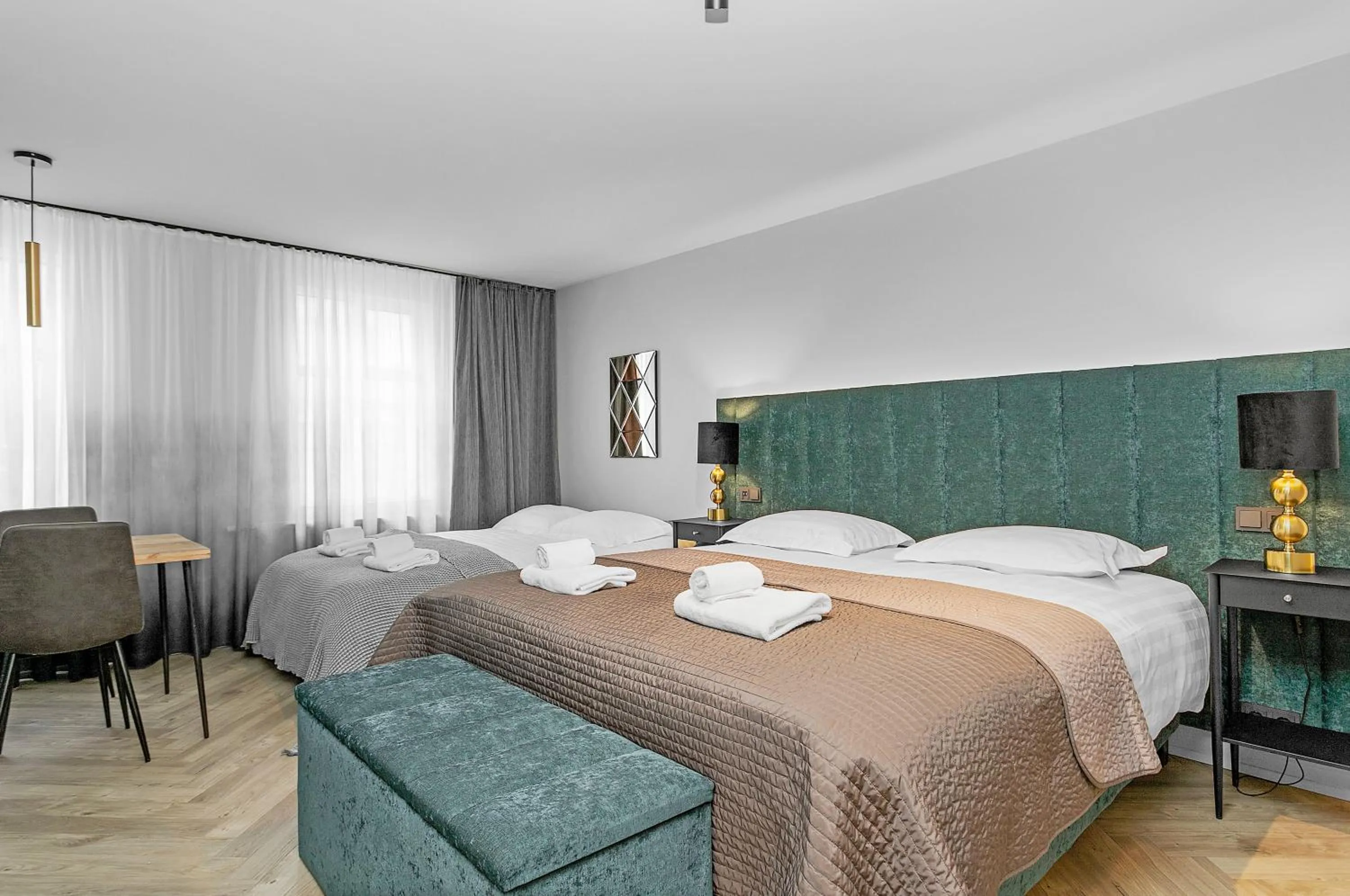 Bed in Backyard Apartments by Heimaleiga