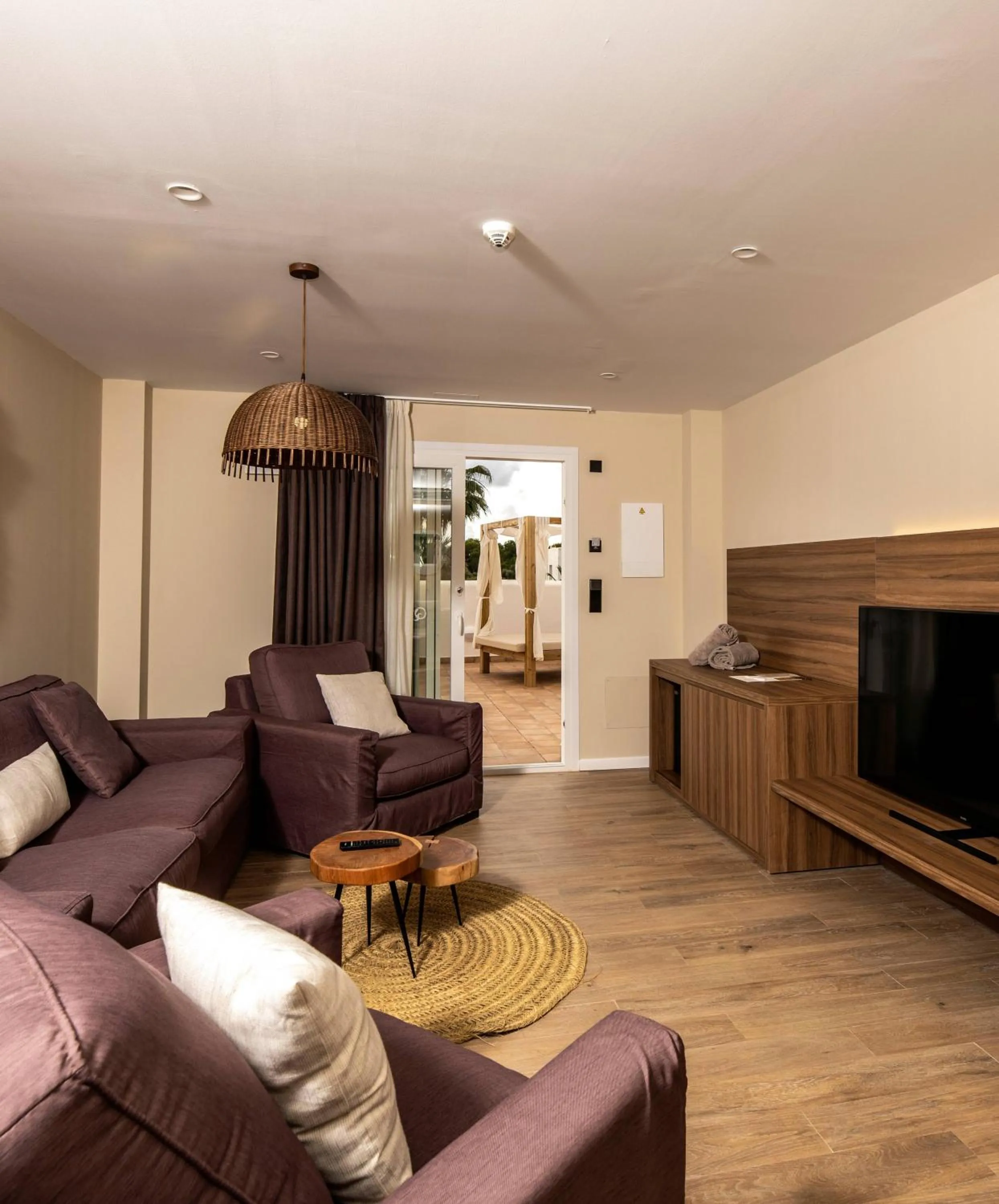 TV and multimedia in Eques Petit Resort