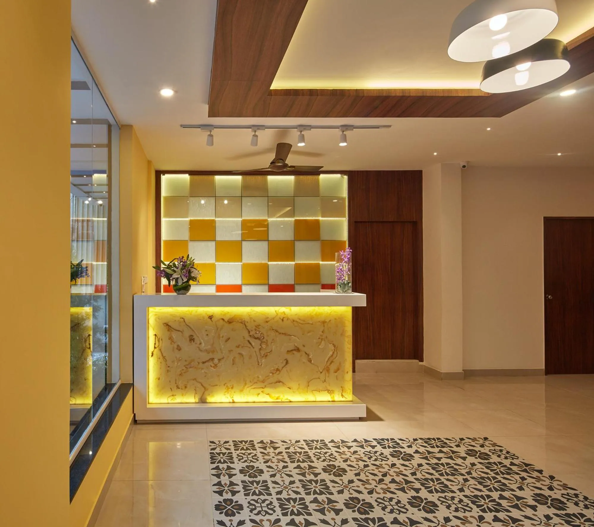 Lobby or reception in Regenta Inn Indiranagar by Royal Orchid Hotels