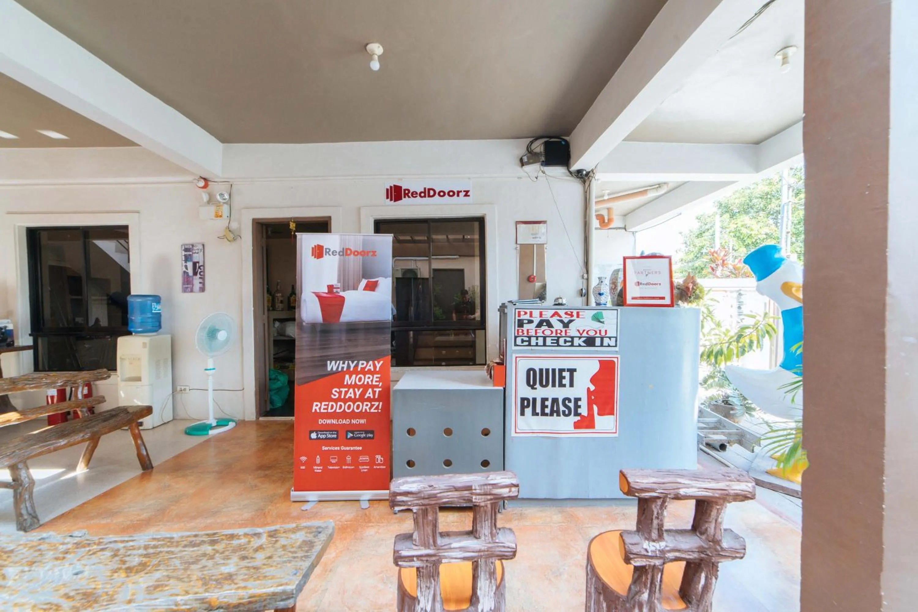 Lobby or reception in RedDoorz @ Aparente Gensan