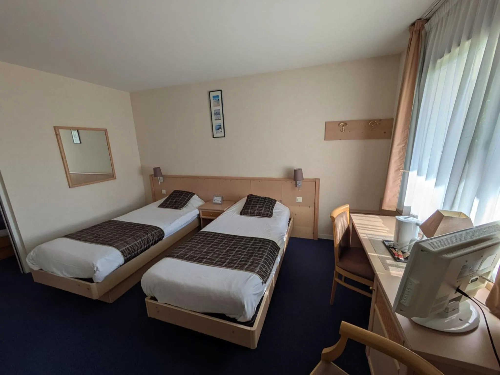 Bedroom, Bed in Hotel L'Océane Angers Parc Expo