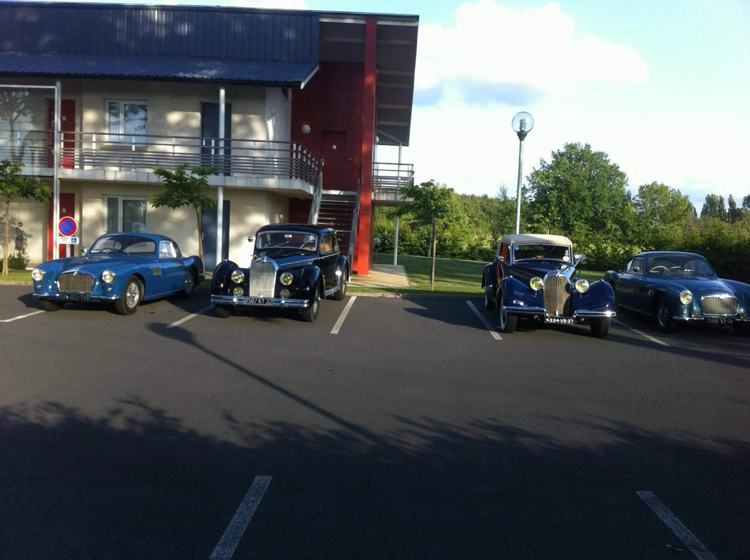 Facade/entrance in Hotel L'Océane Angers Parc Expo