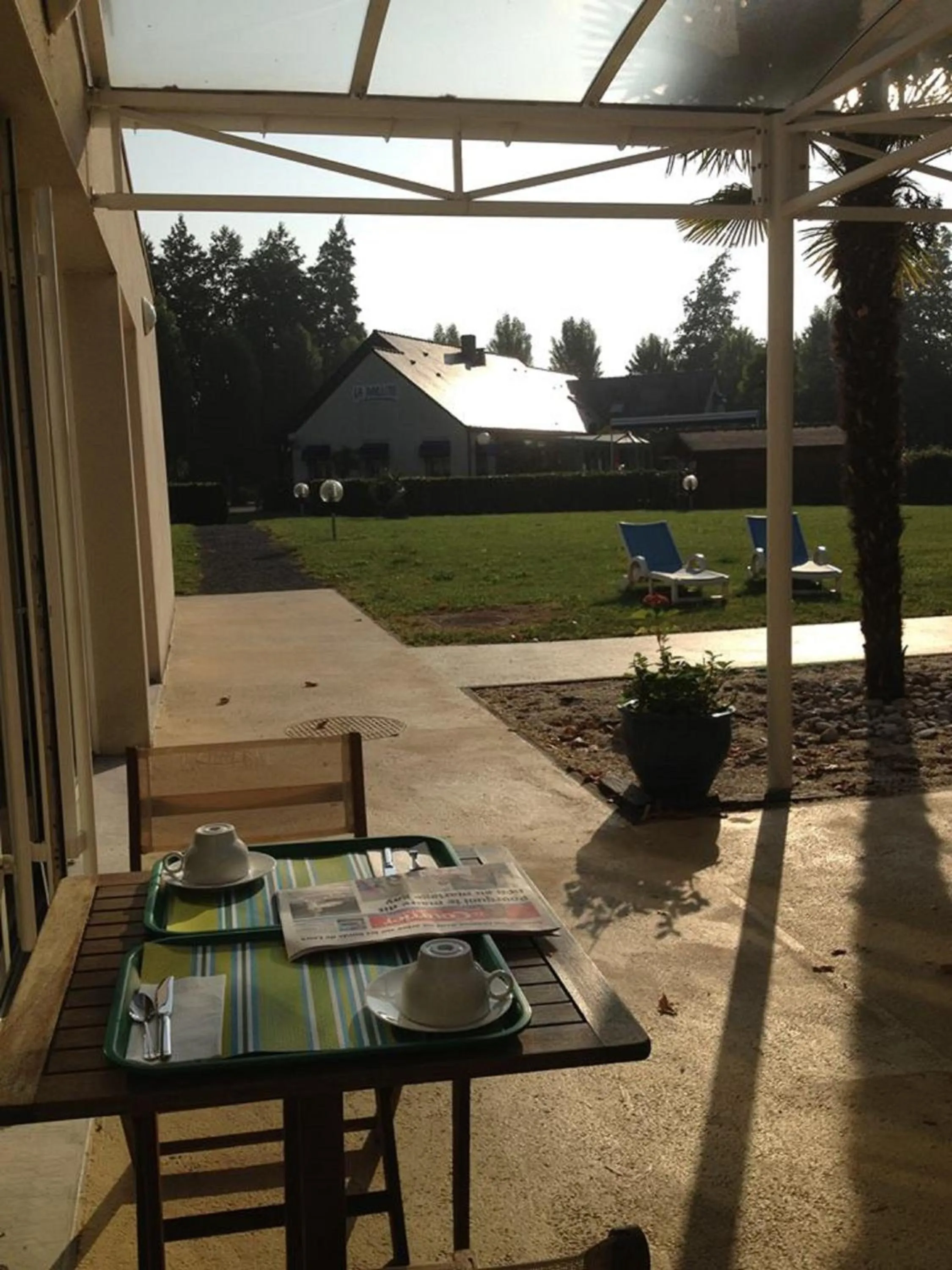 Patio in Hotel L'Océane Angers Parc Expo