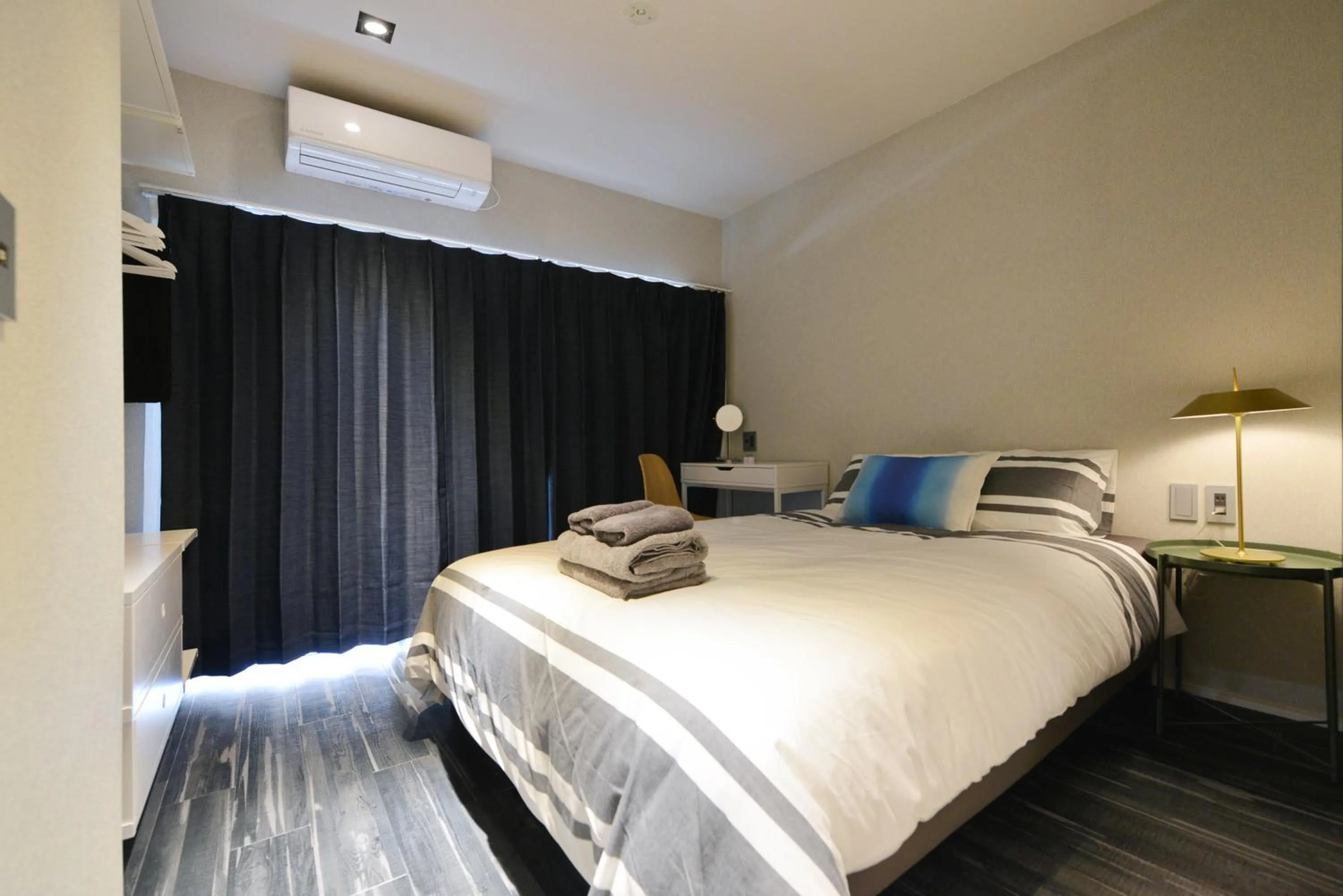 Bed in Real Life Meguro River