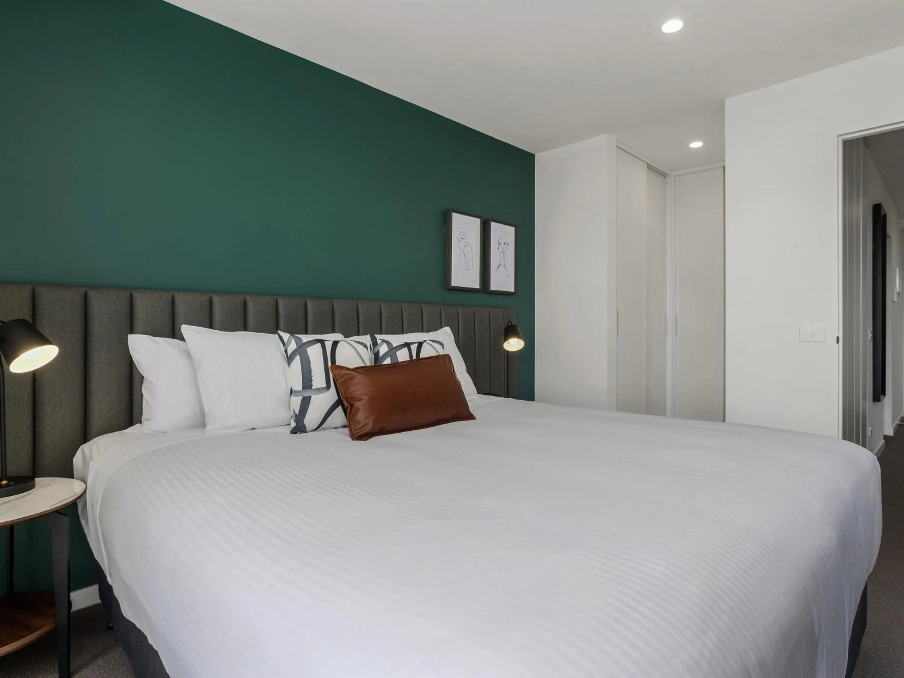 Bedroom, Bed in The Sebel Melbourne Moonee Ponds