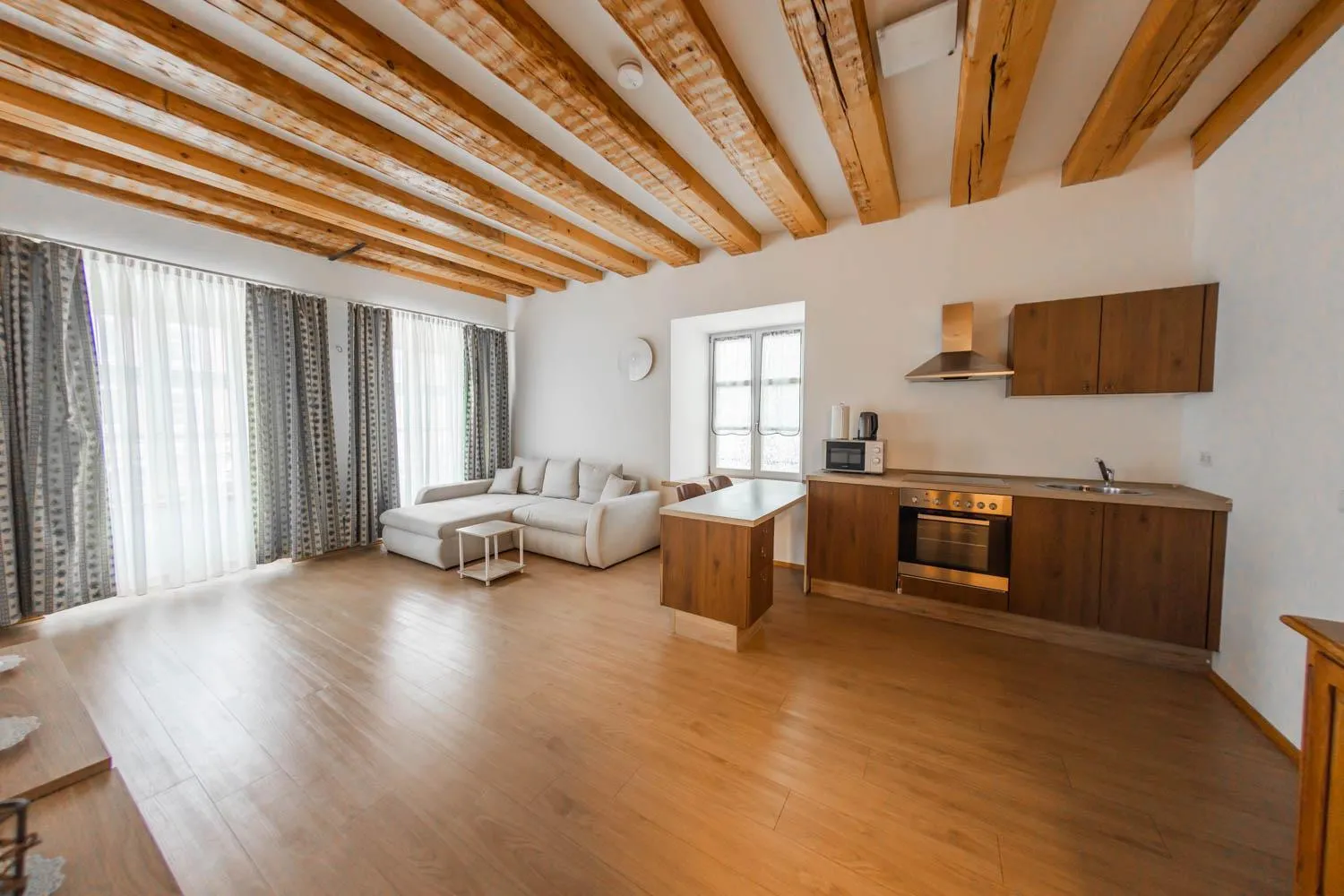 Kitchen or kitchenette, Bed in Hotel Freischütz Apartments