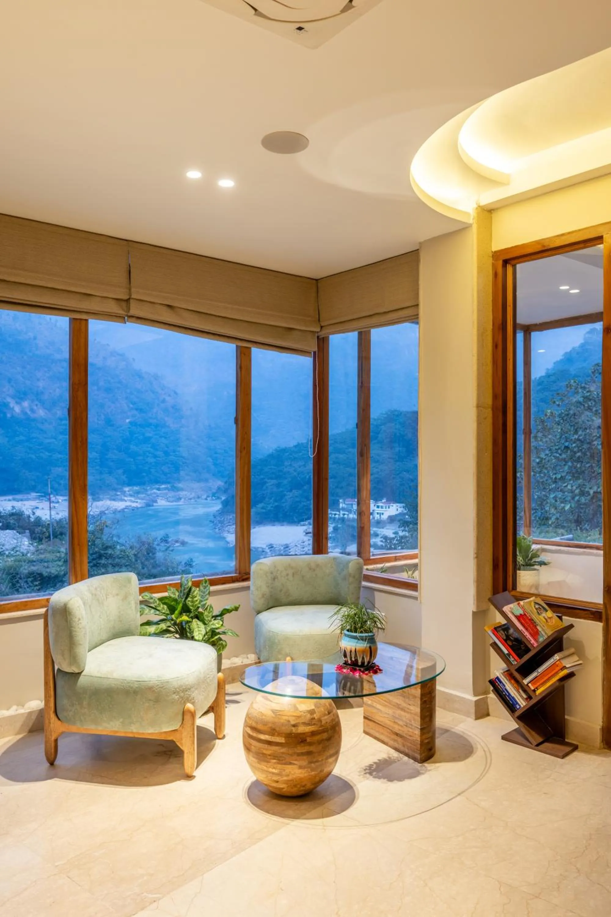 Spa and wellness centre/facilities in Antalya By Divine Ganga Cottage