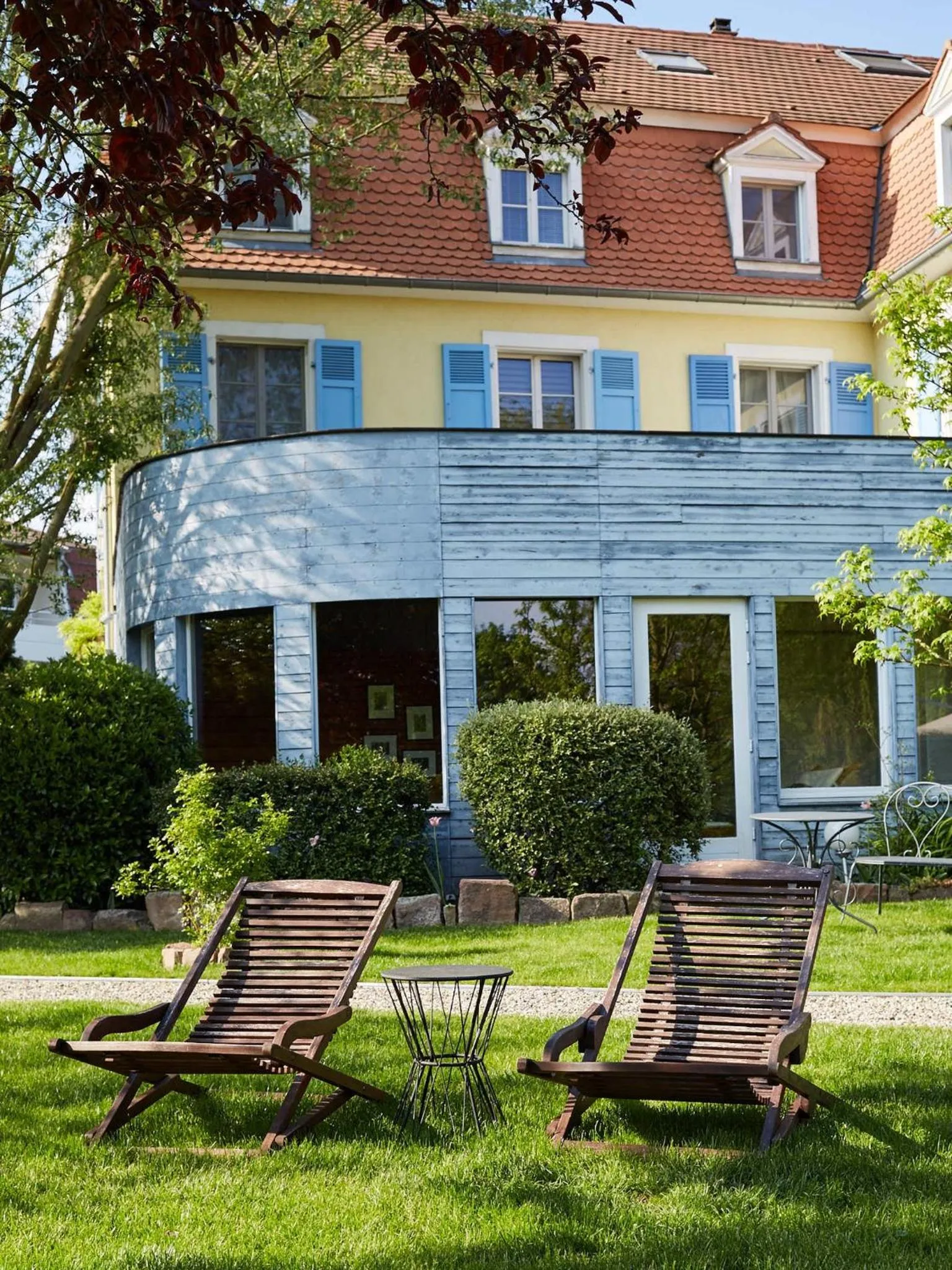 Property building in Les Prés D'ondine