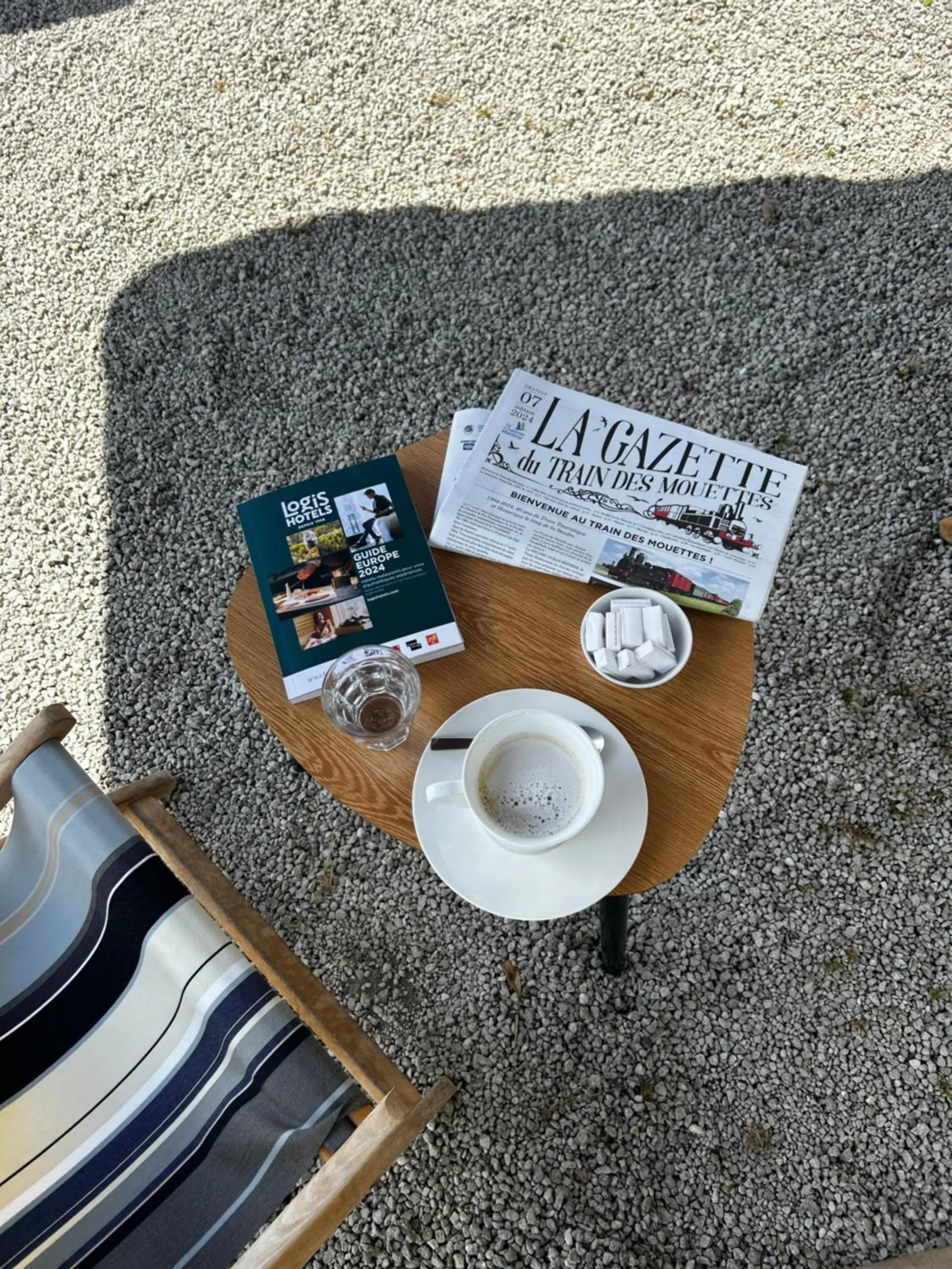 Patio in Logis Hotel Le Richelieu - Royan Atlantique