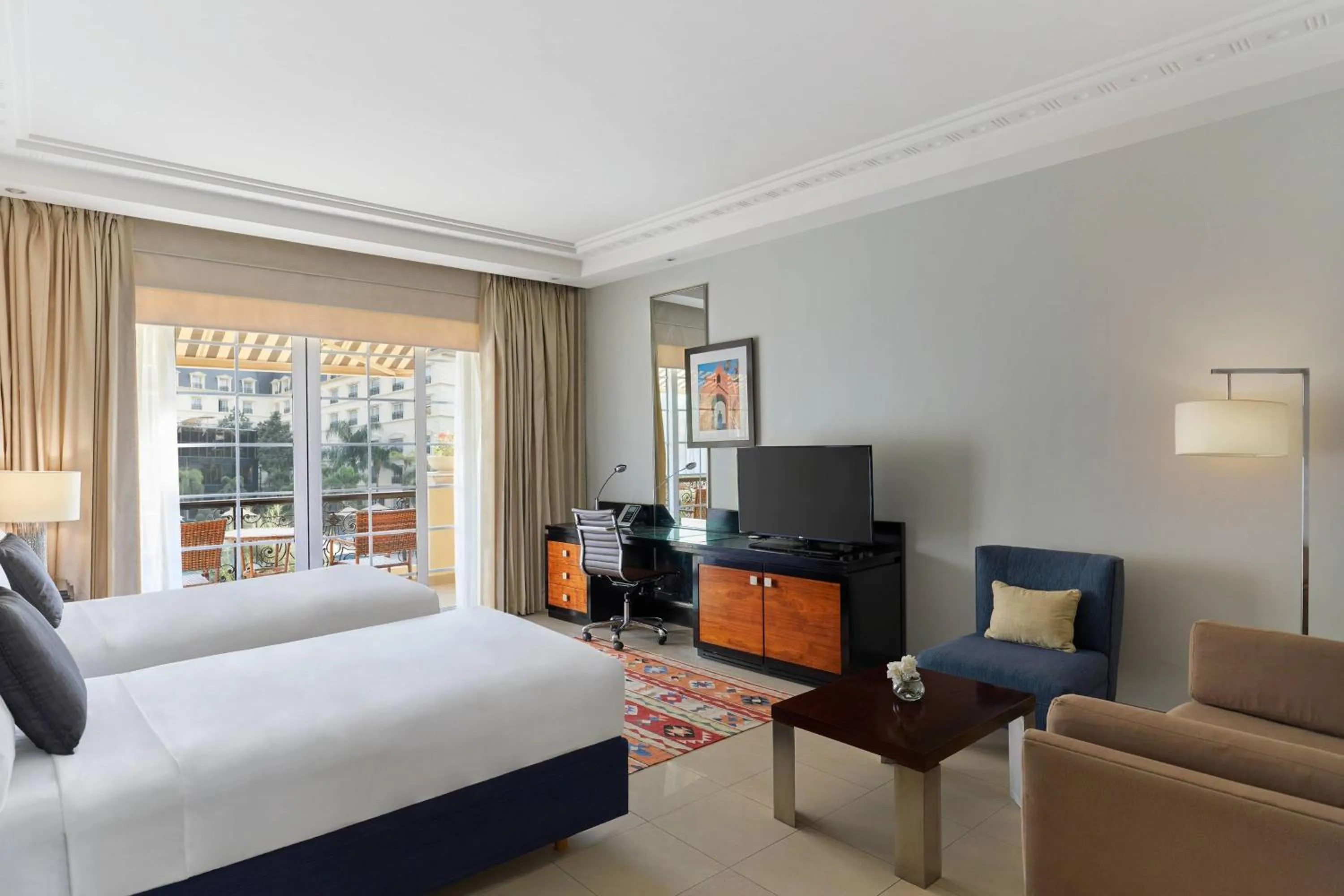 Photo of the whole room, Bed in Renaissance Cairo Mirage City Hotel