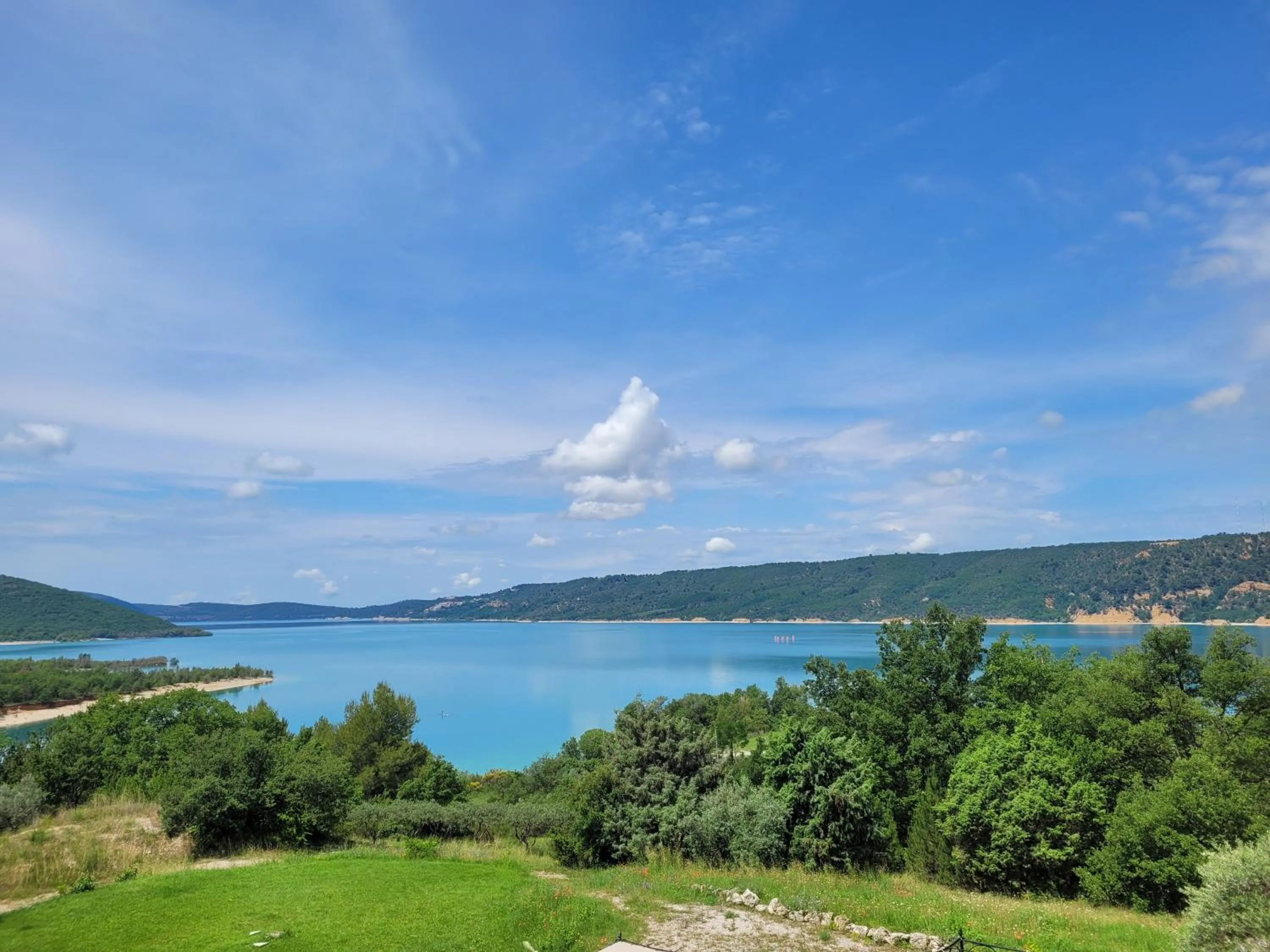Lake view in Auberge des Salles