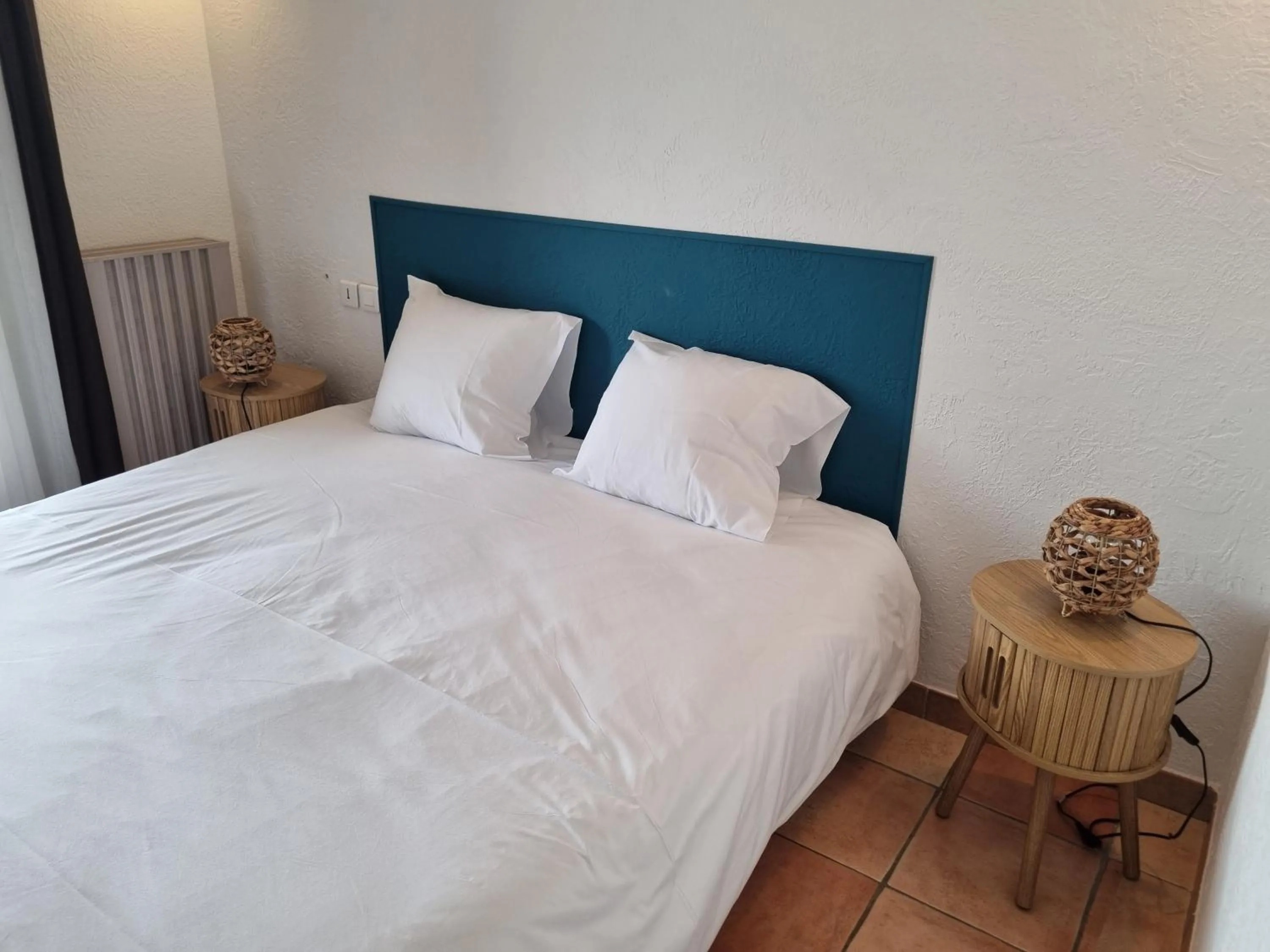 Bed in Auberge des Salles