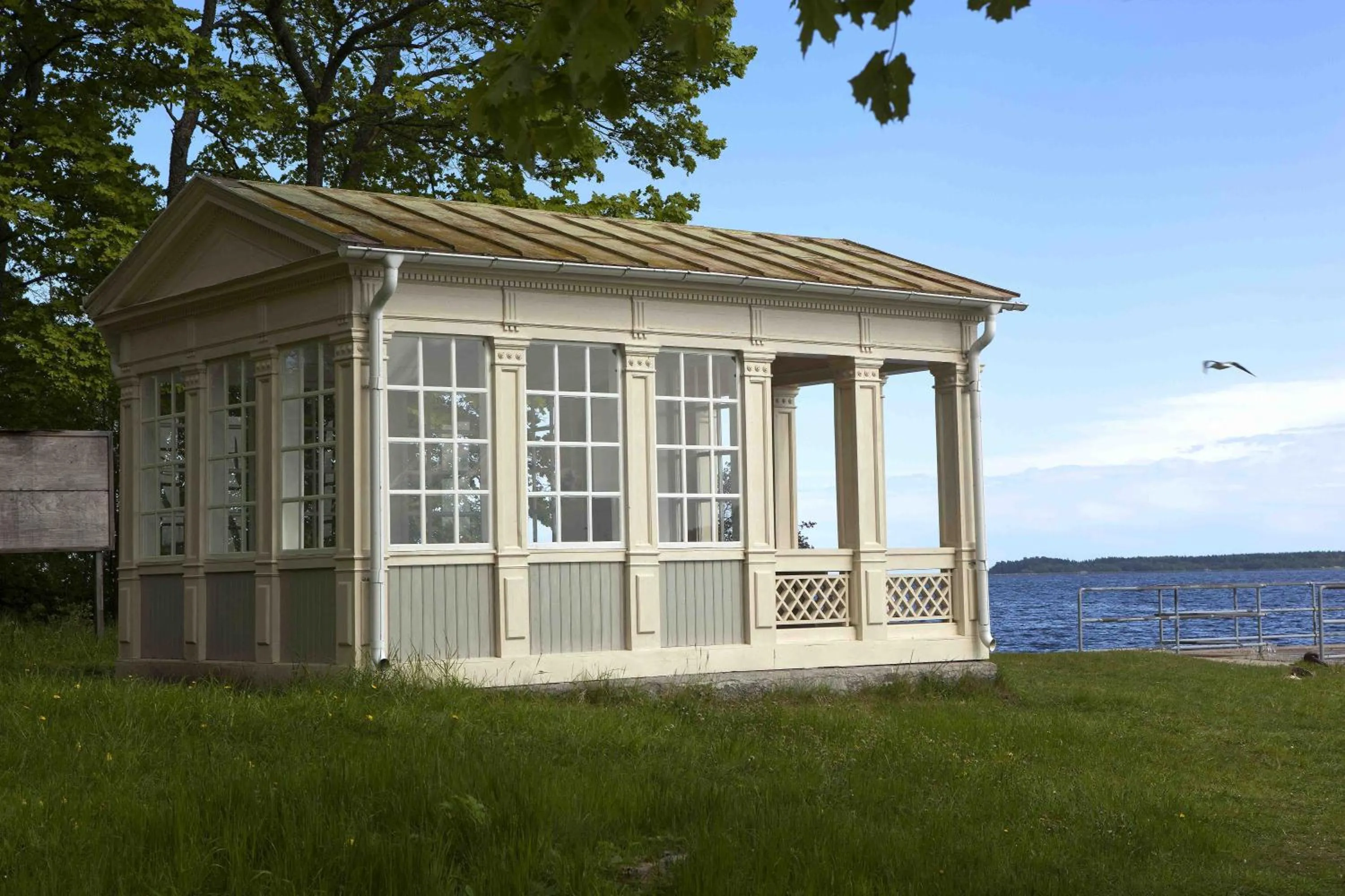 Facade/entrance in Engeltofta Sea Lodge