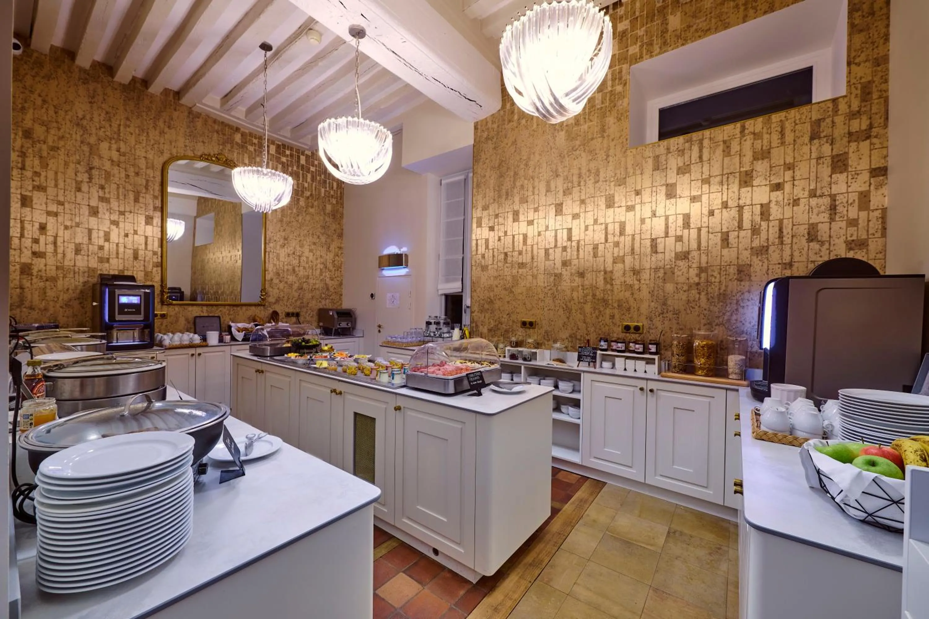 Breakfast in Maison Philippe Le Bon Hôtel, Restaurant & Bar le 19