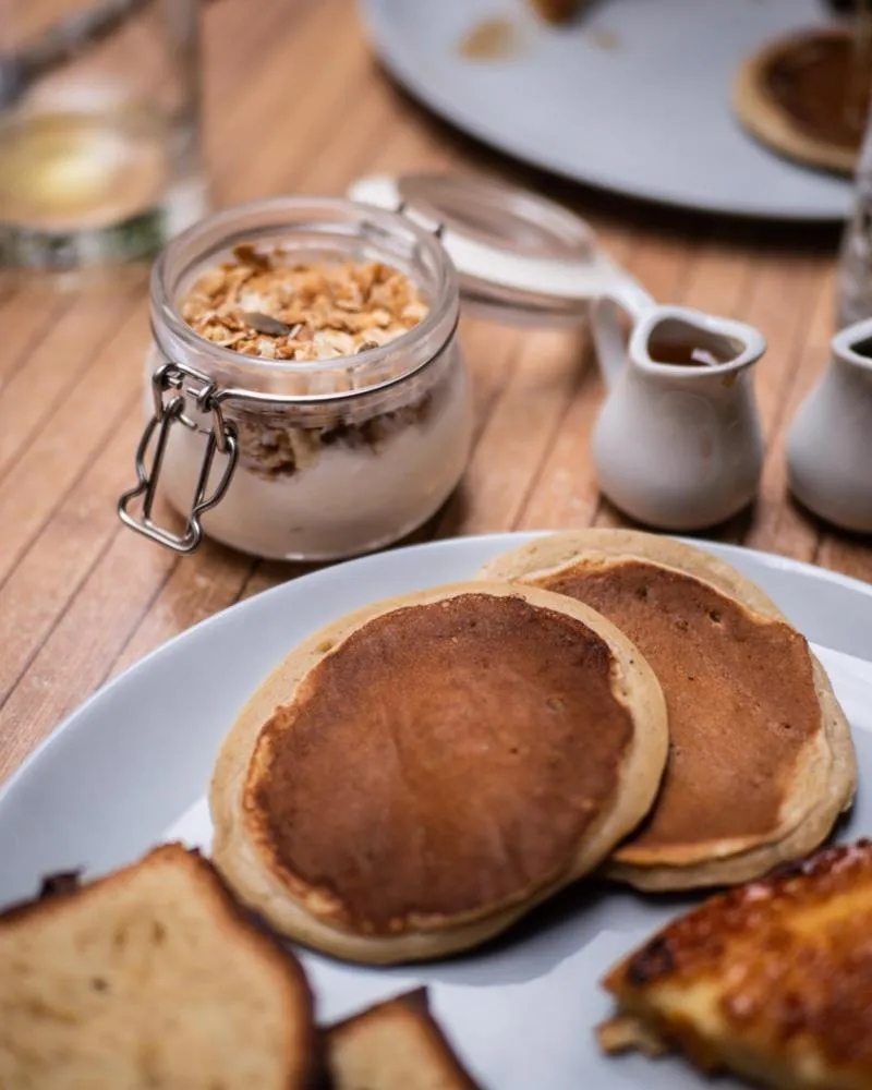 Food and drinks in Maison Philippe Le Bon Hôtel, Restaurant & Bar le 19