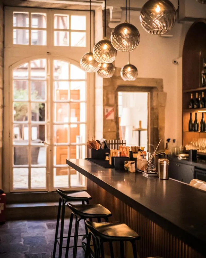 Restaurant/places to eat in Maison Philippe Le Bon Hôtel, Restaurant & Bar le 19