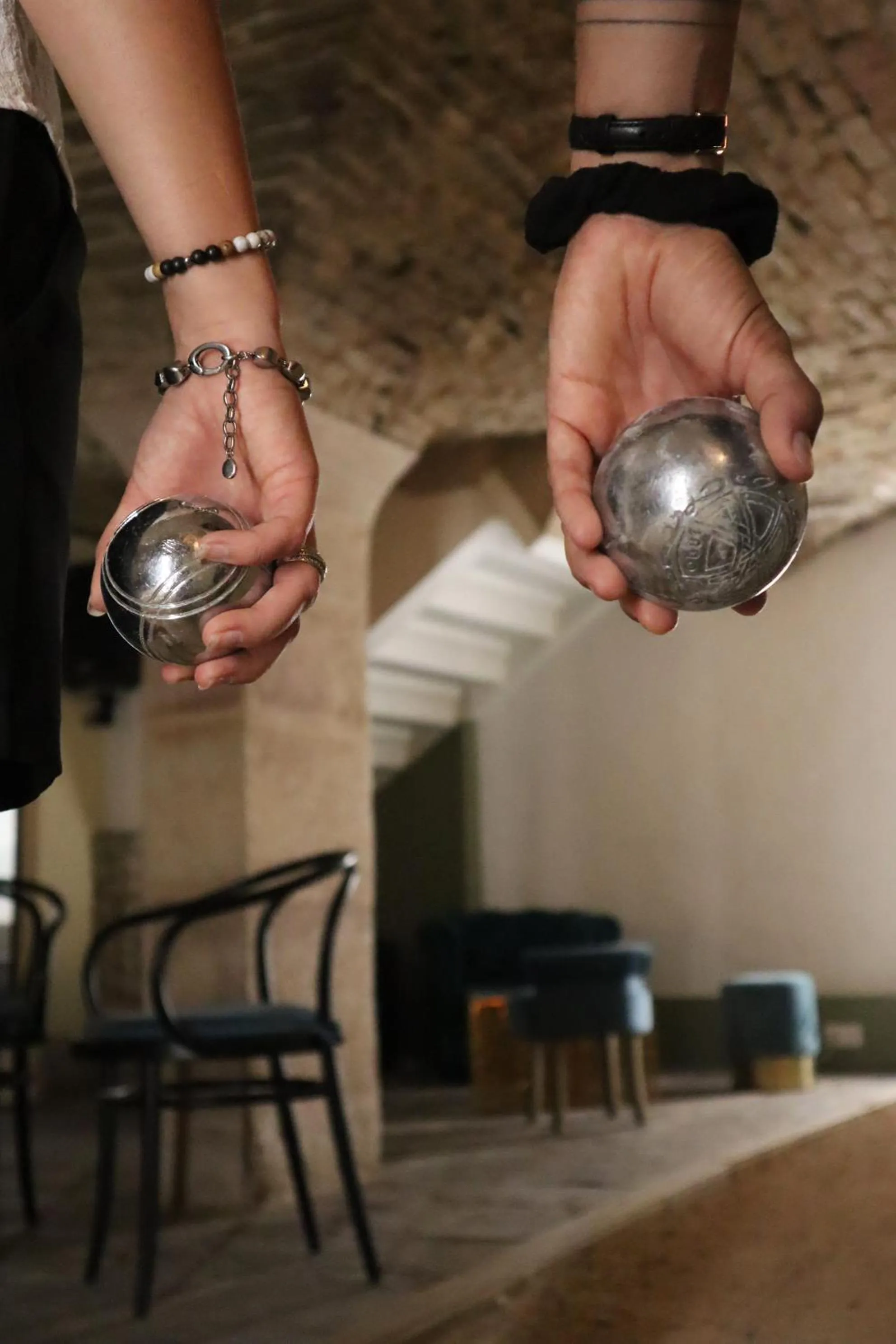 Lounge or bar in Maison Philippe Le Bon Hôtel, Restaurant & Bar le 19