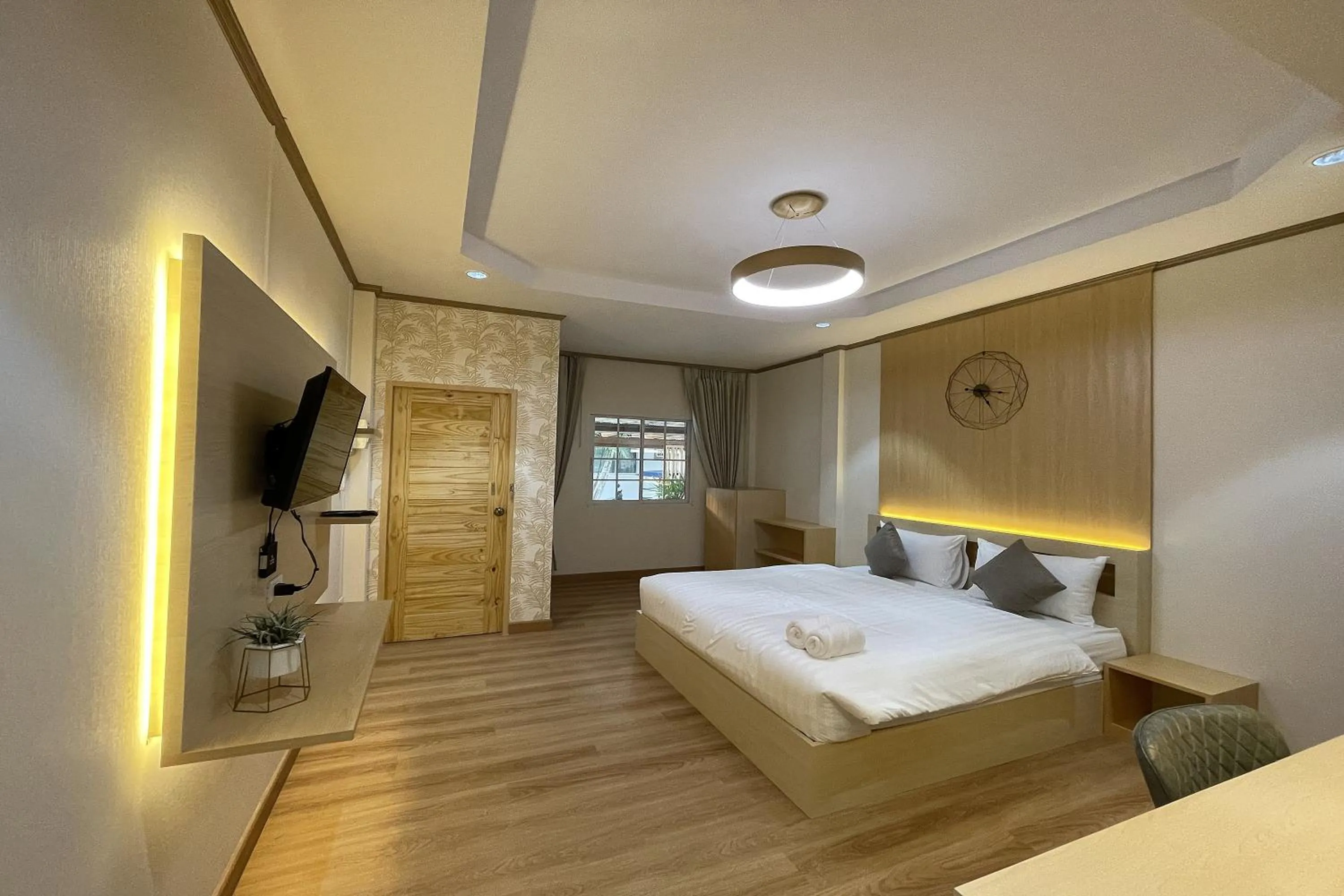 Photo of the whole room, Bed in BB house & resort