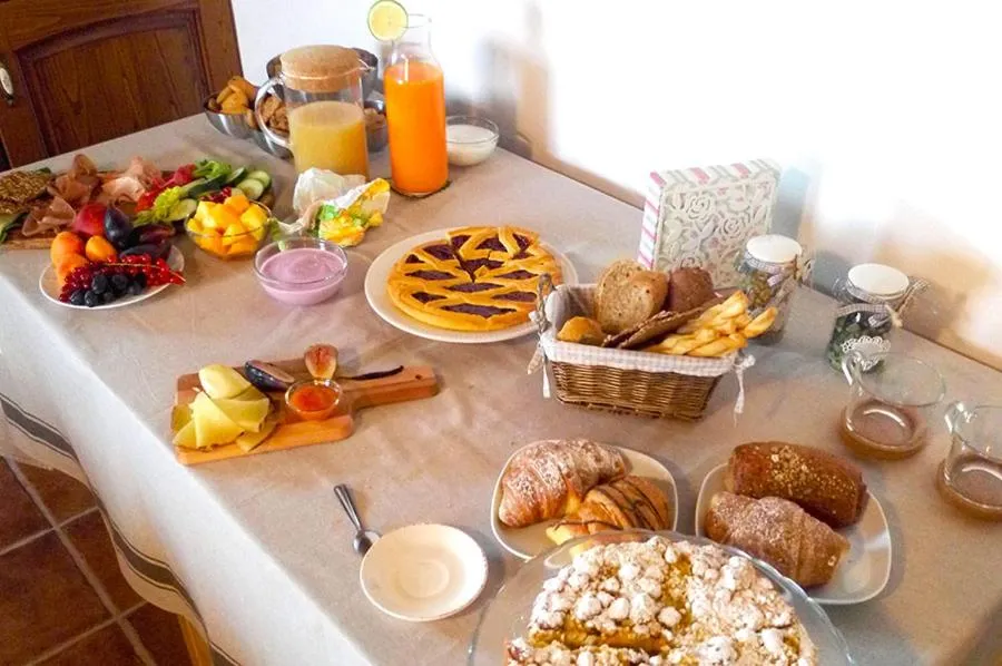 Breakfast in Furaha Villa