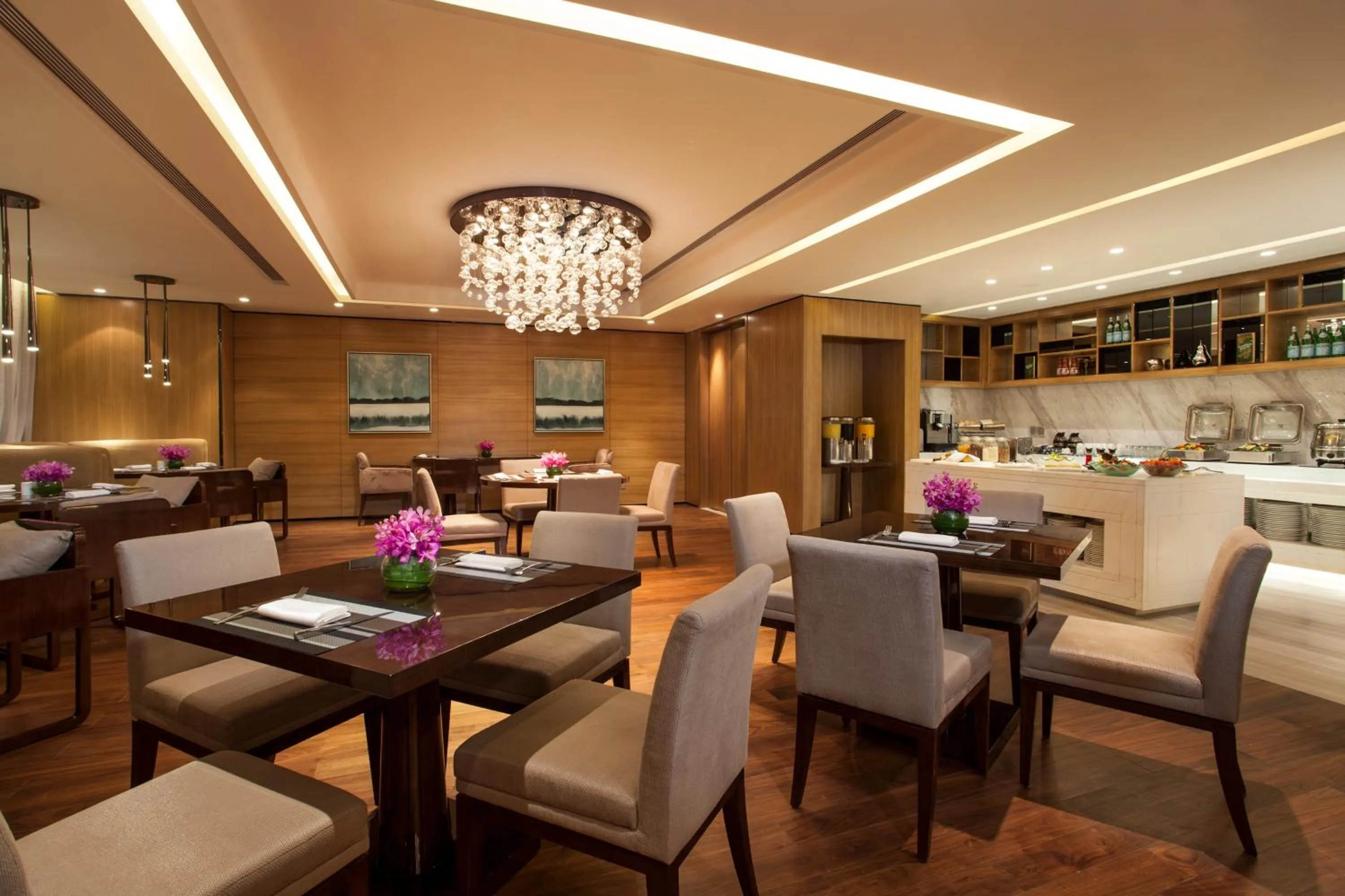 Restaurant/places to eat in Ascott IFC Guangzhou