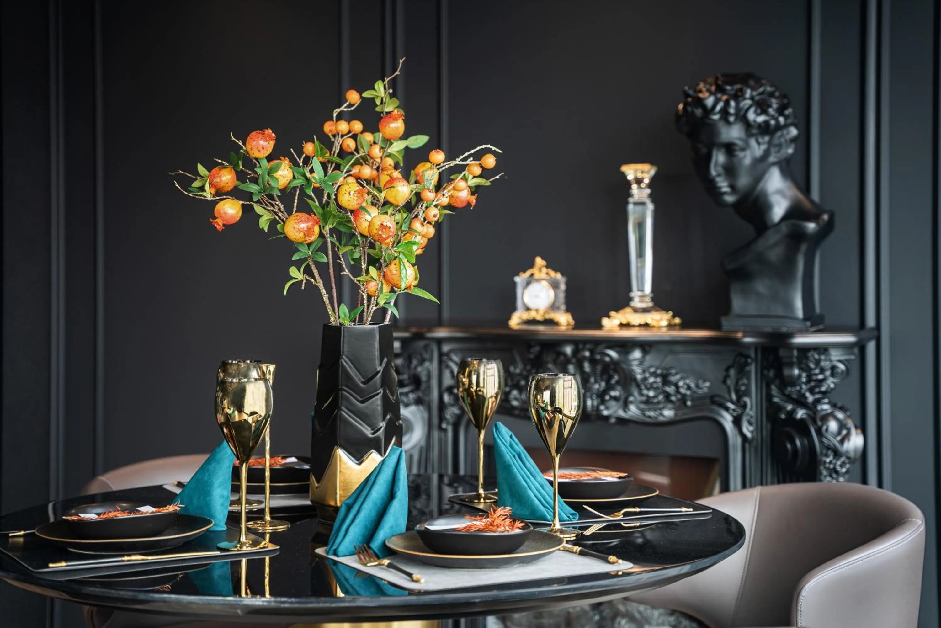 Dining area in Ascott IFC Guangzhou
