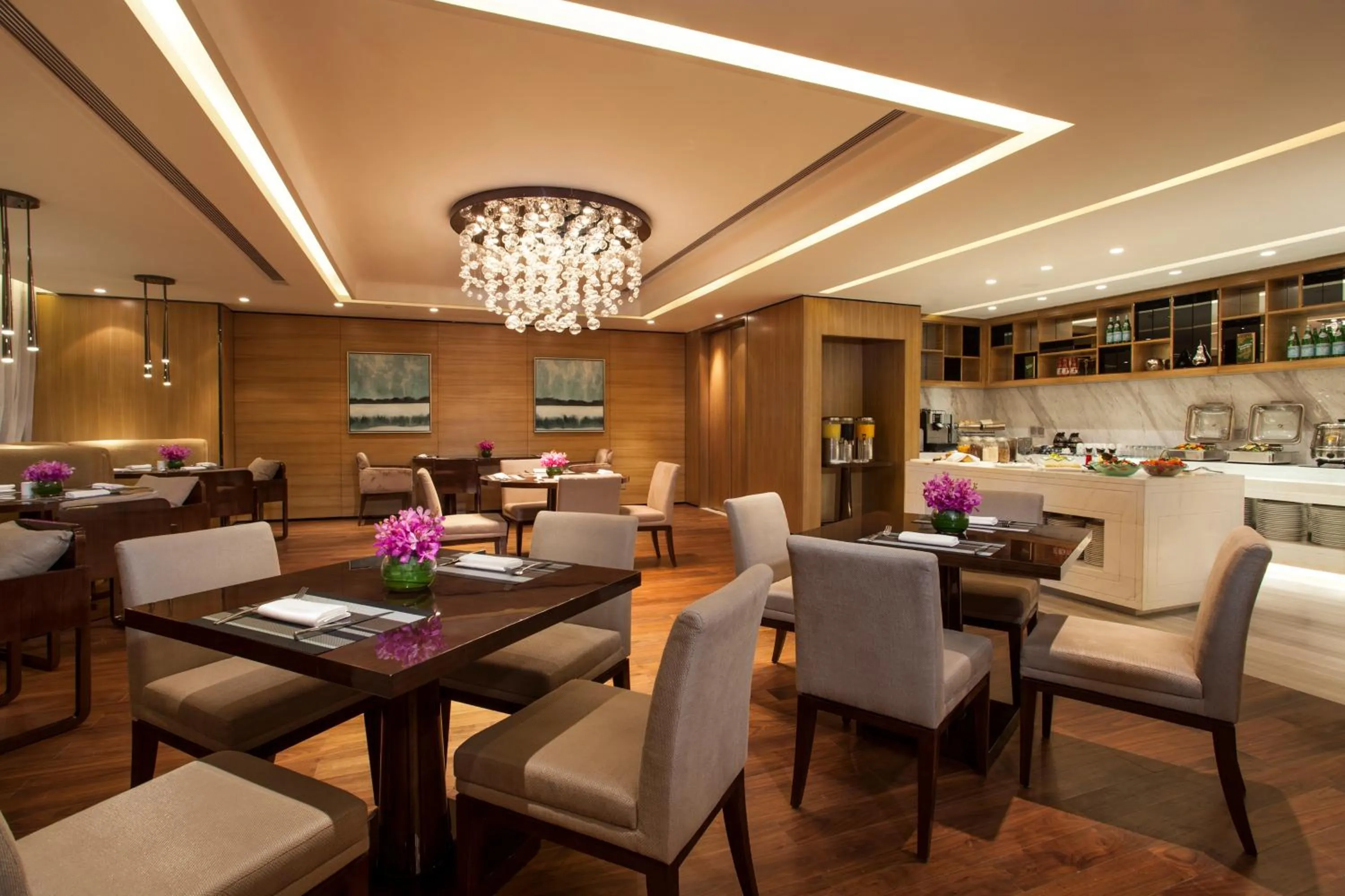 Restaurant/places to eat in Ascott IFC Guangzhou