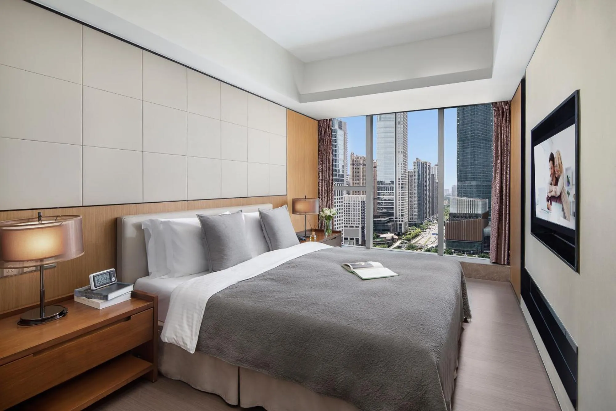 Bedroom, Bed in Ascott IFC Guangzhou