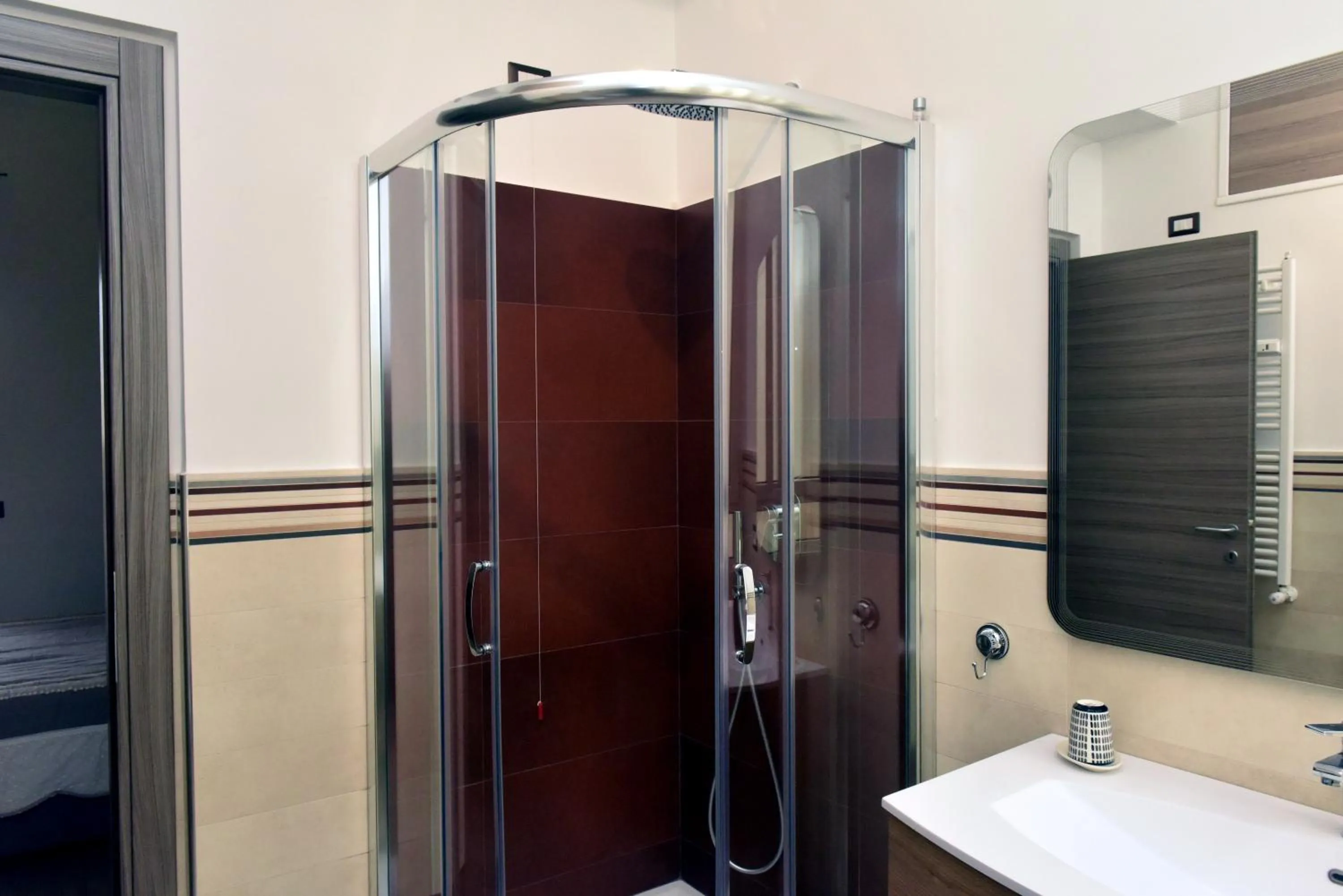 Shower in In Terrazza Da Giusy