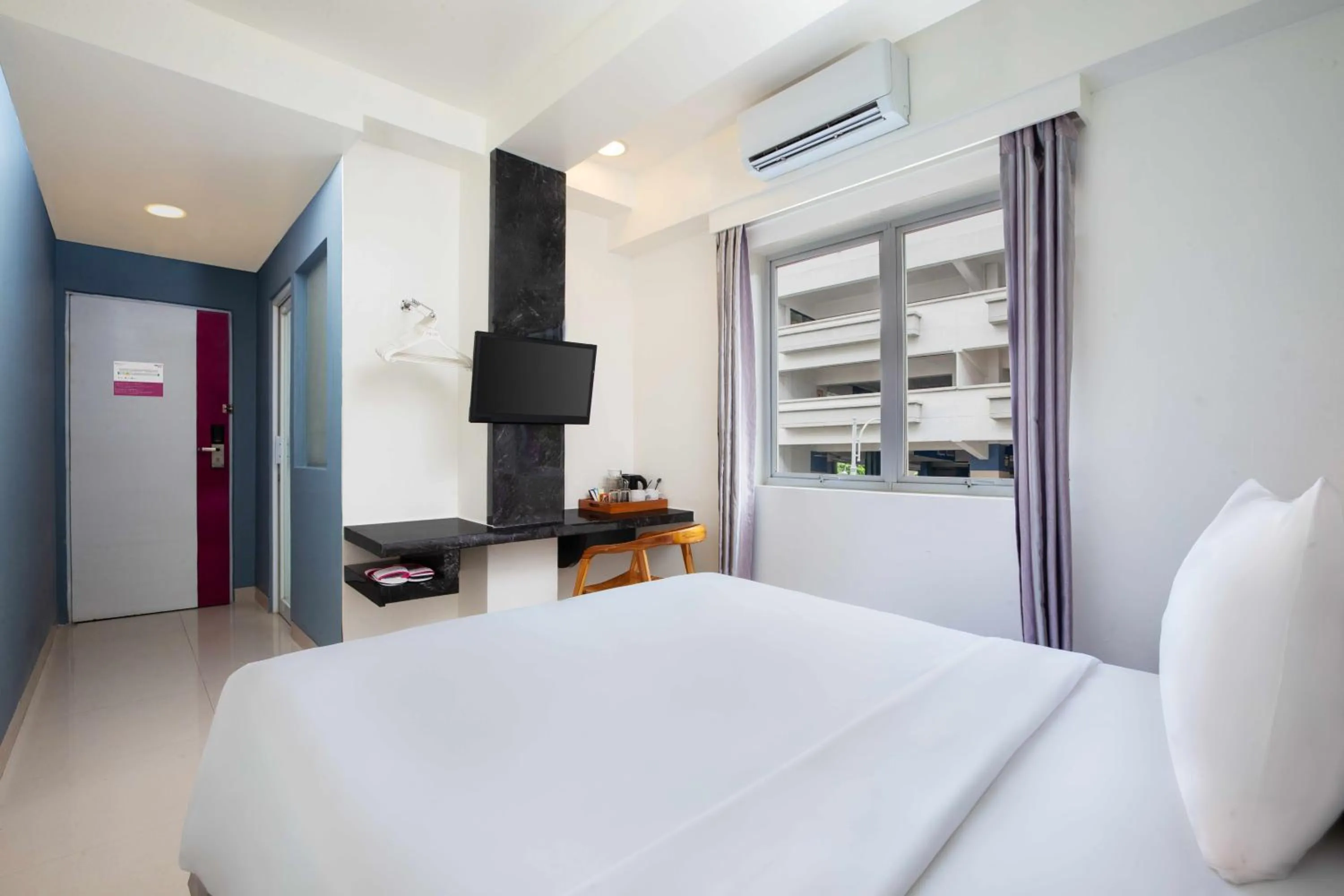 Bed in favehotel Kelapa Gading