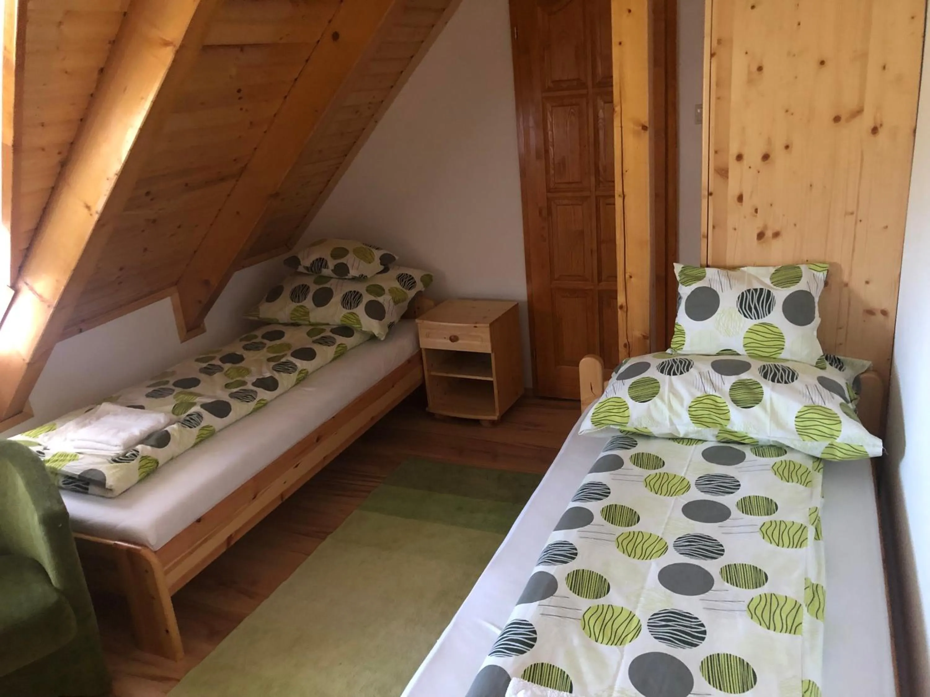 Bed in Antal-tavi Fogadó és Horgászparadicsom