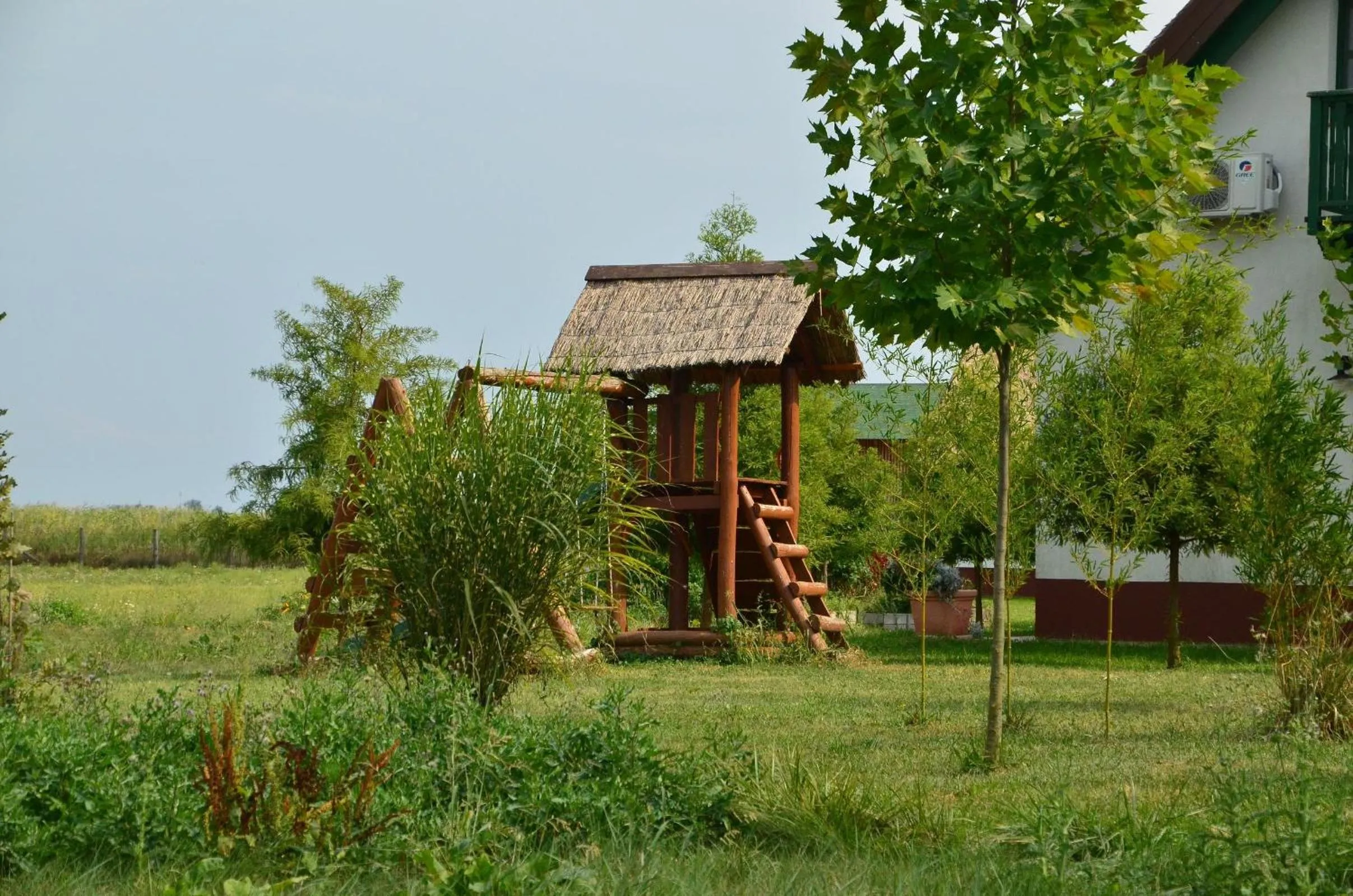 Children play ground in Antal-tavi Fogadó és Horgászparadicsom