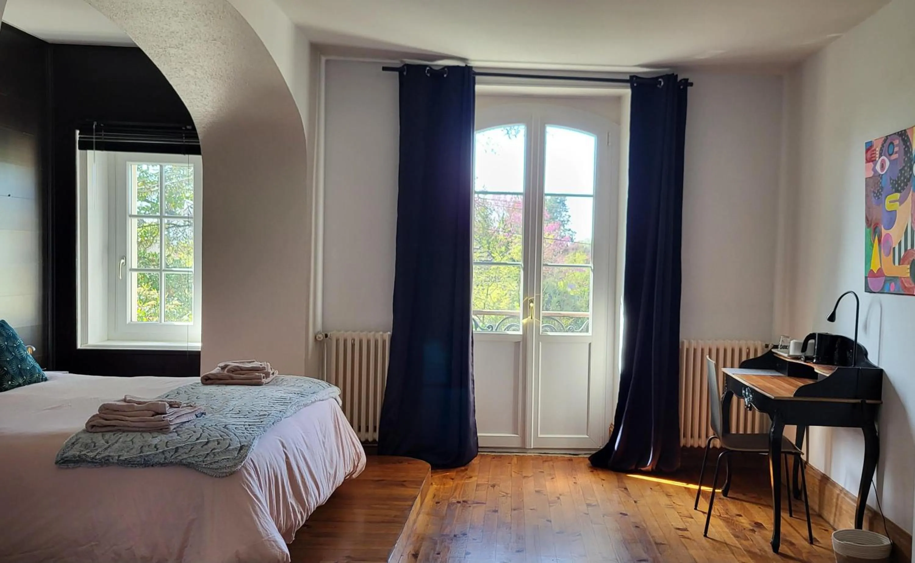 Bed in Le Clos Ayanna