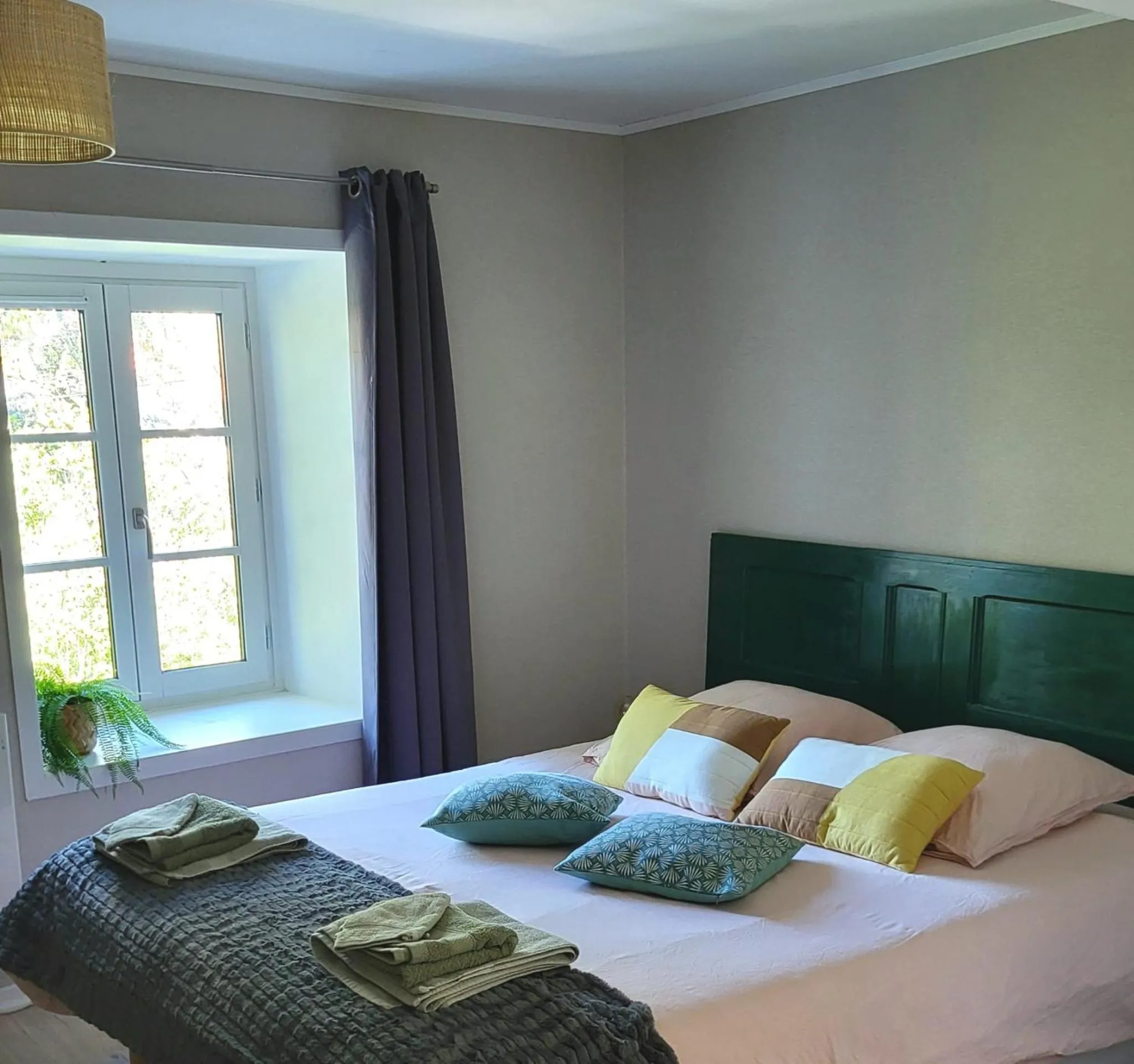 Bed in Le Clos Ayanna