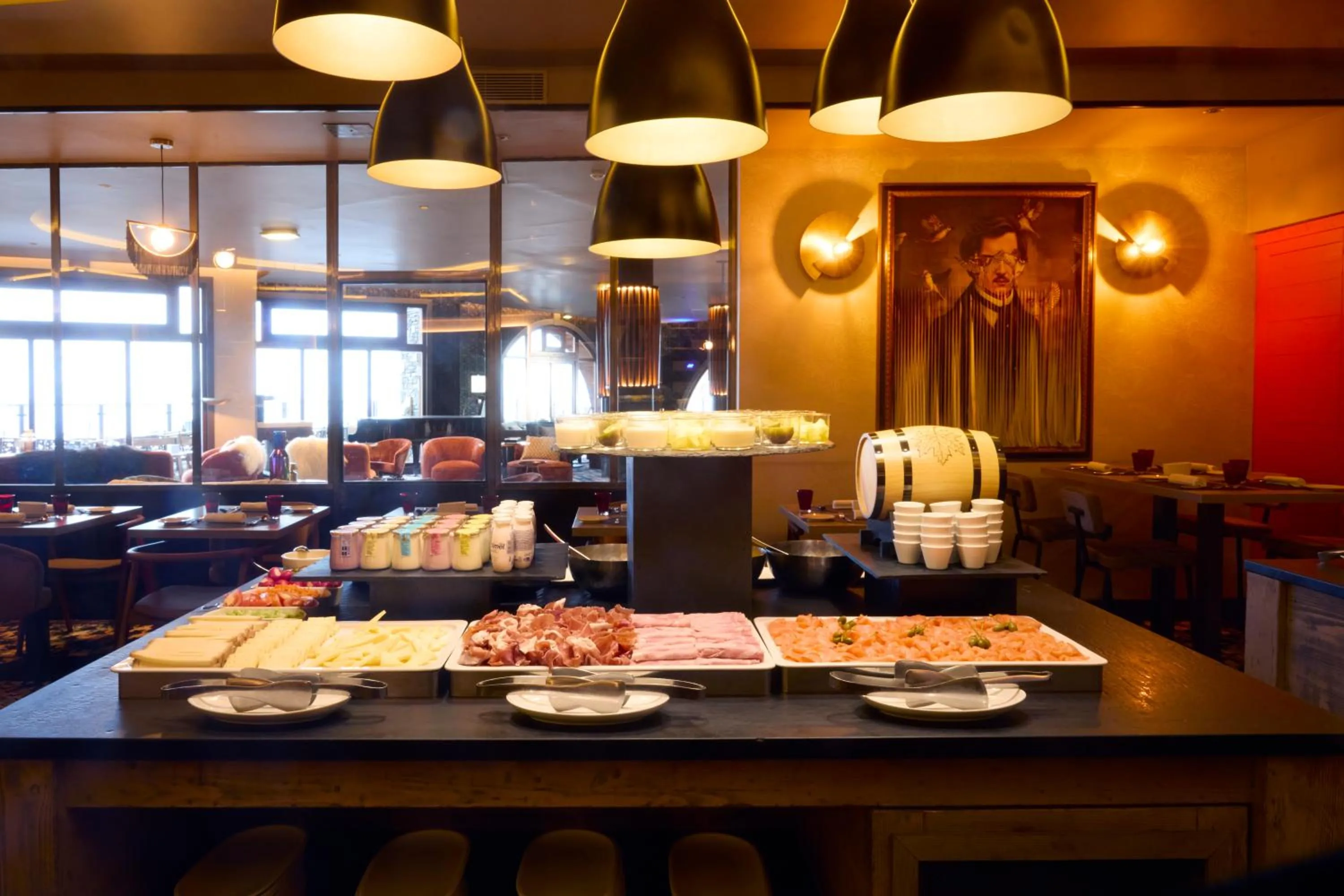 Buffet breakfast in Hôtel Koh-I Nor by Les Etincelles