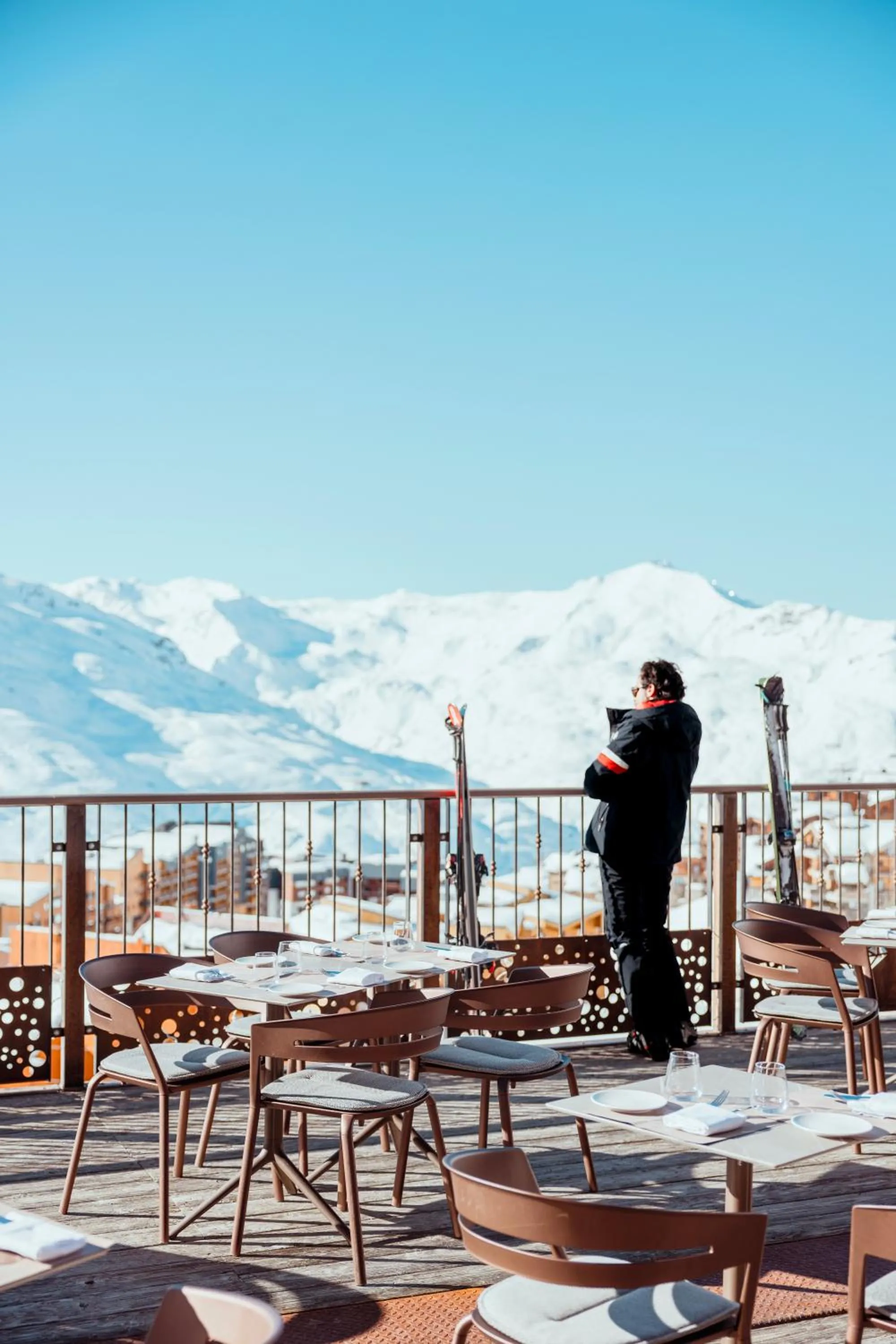 Restaurant/places to eat in Hôtel Koh-I Nor by Les Etincelles