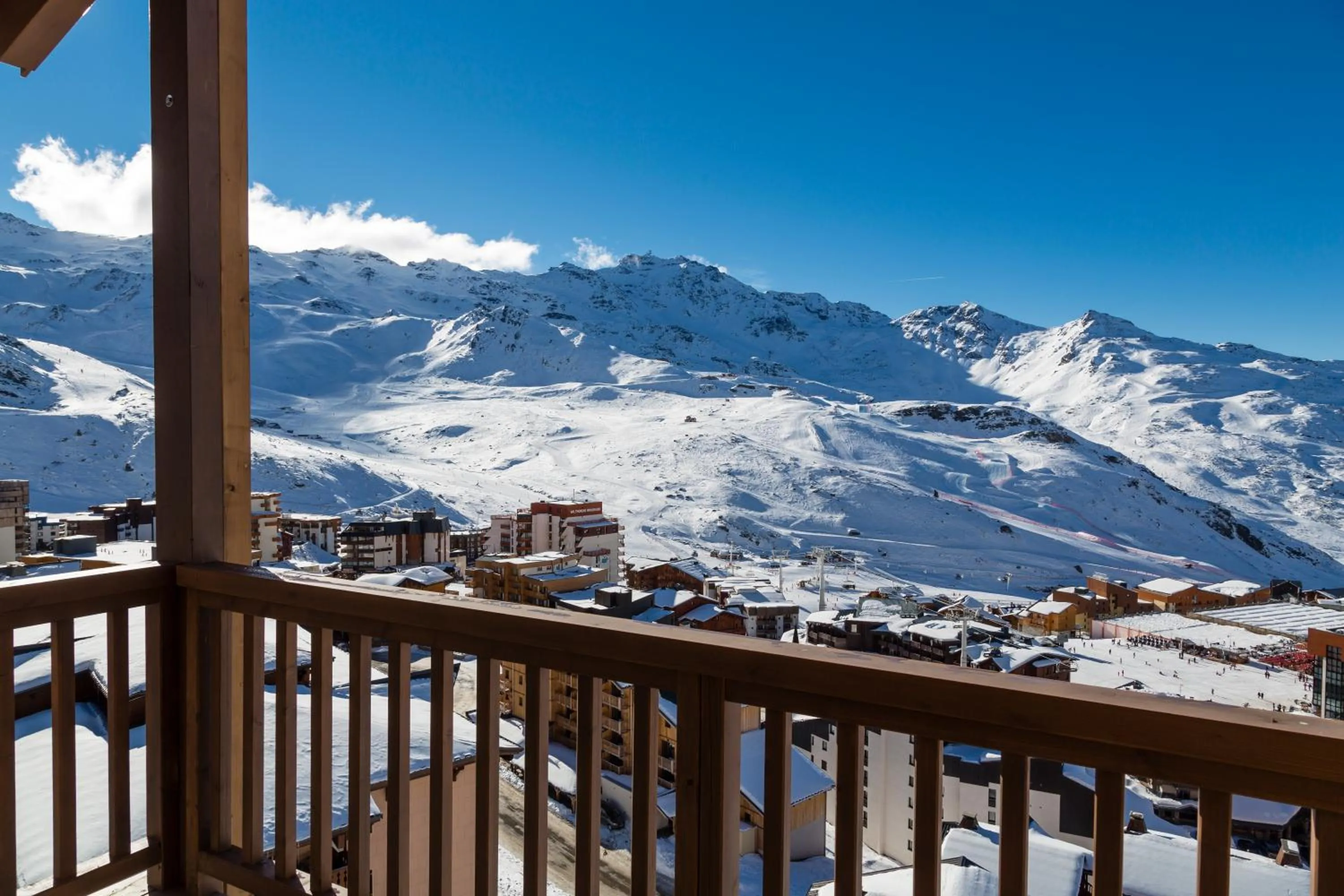 Balcony/Terrace in Hôtel Koh-I Nor by Les Etincelles