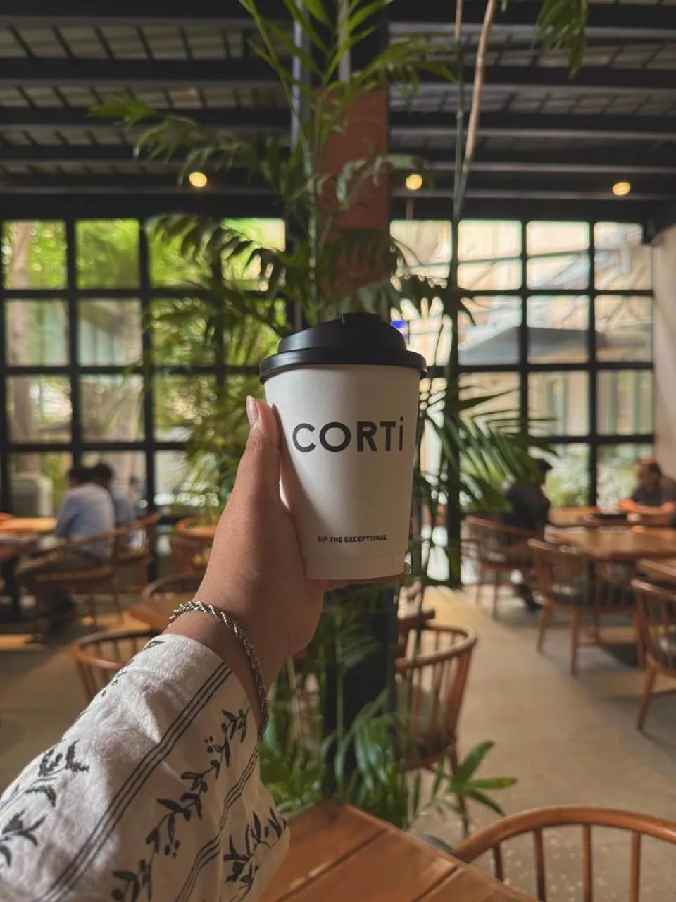 Restaurant/places to eat in Hamsun Shahrah-e-Faisal