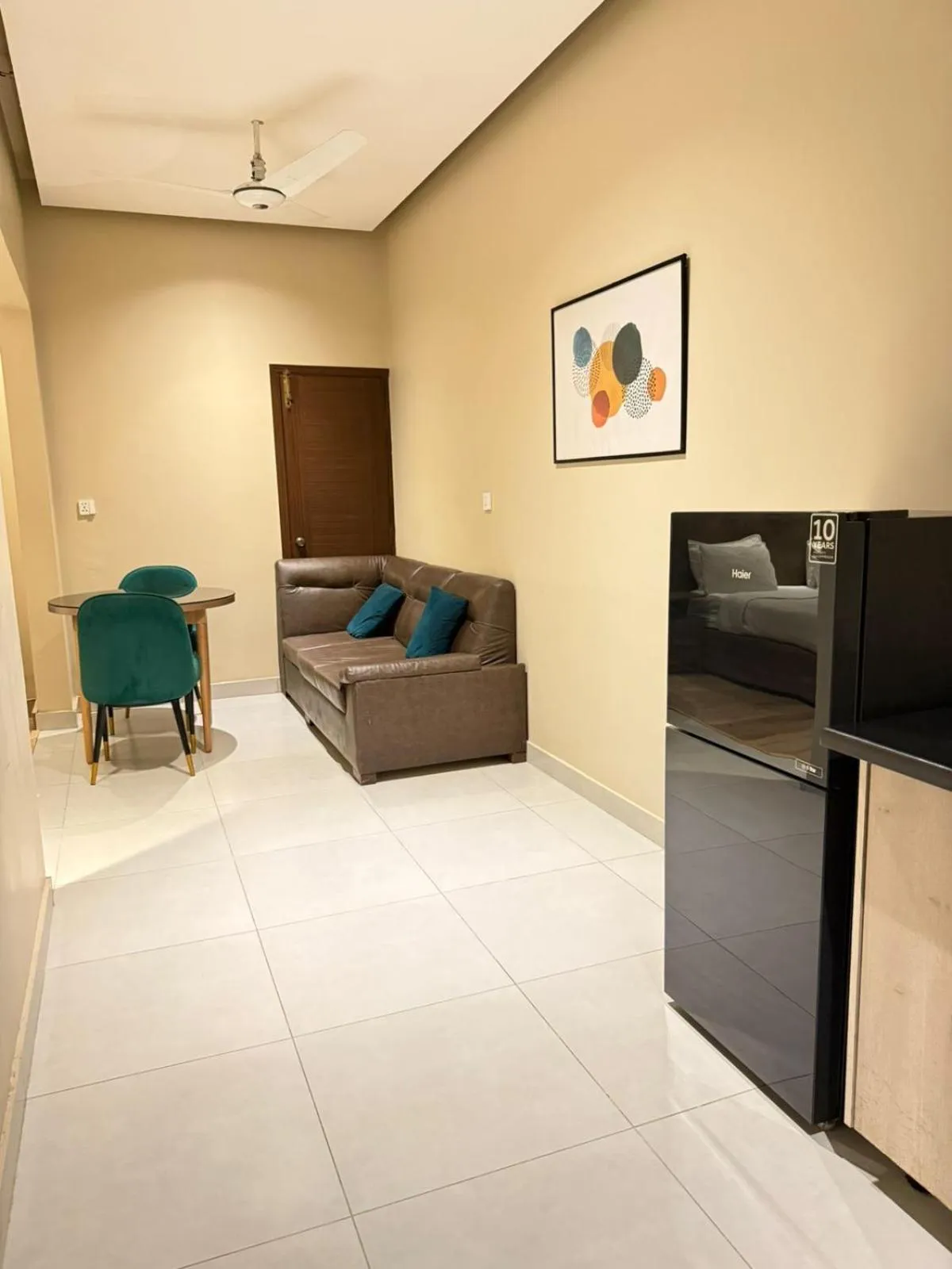 TV and multimedia in Hamsun Shahrah-e-Faisal