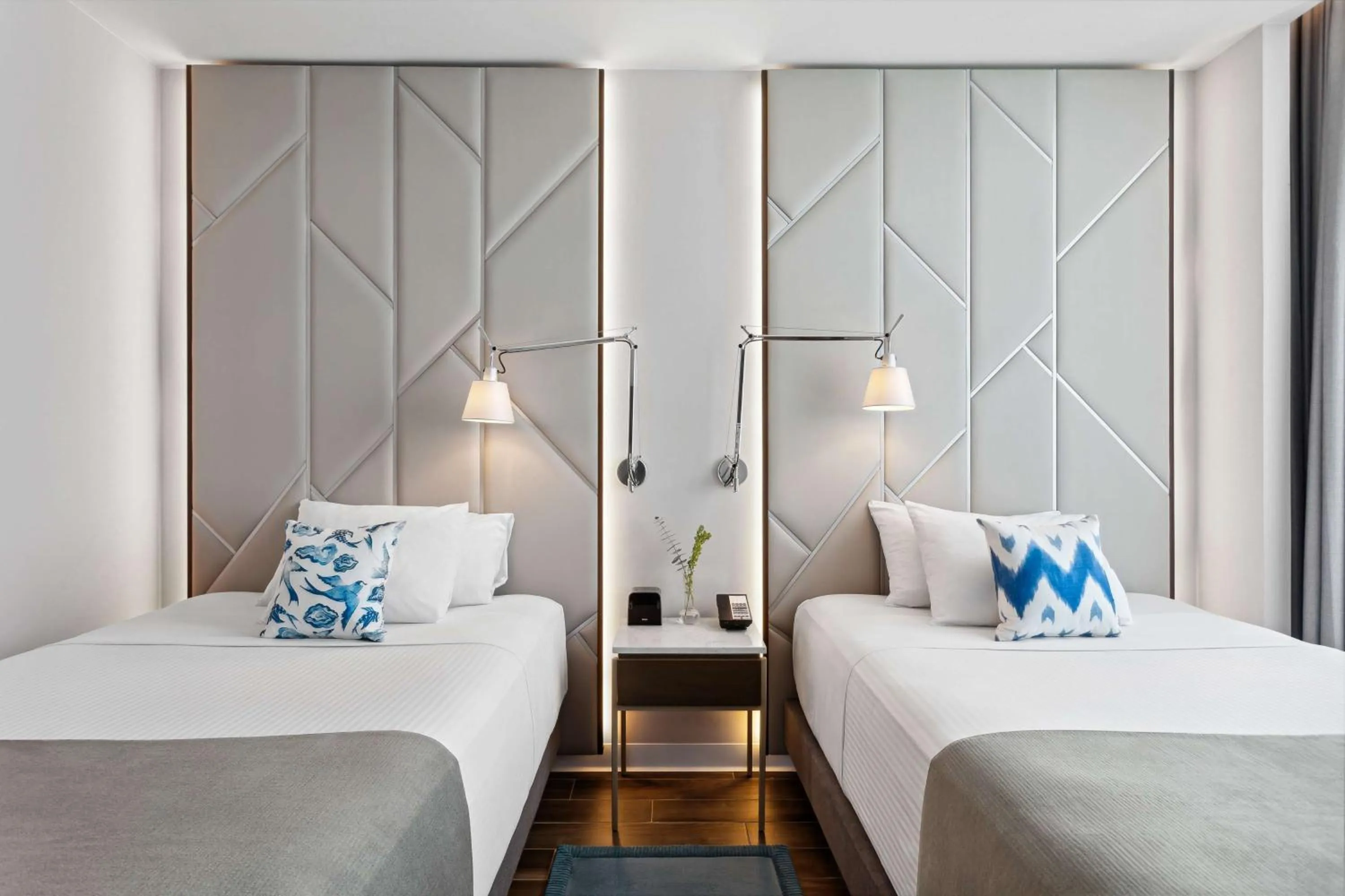 Bedroom, Bed in Avani Cancun Airport