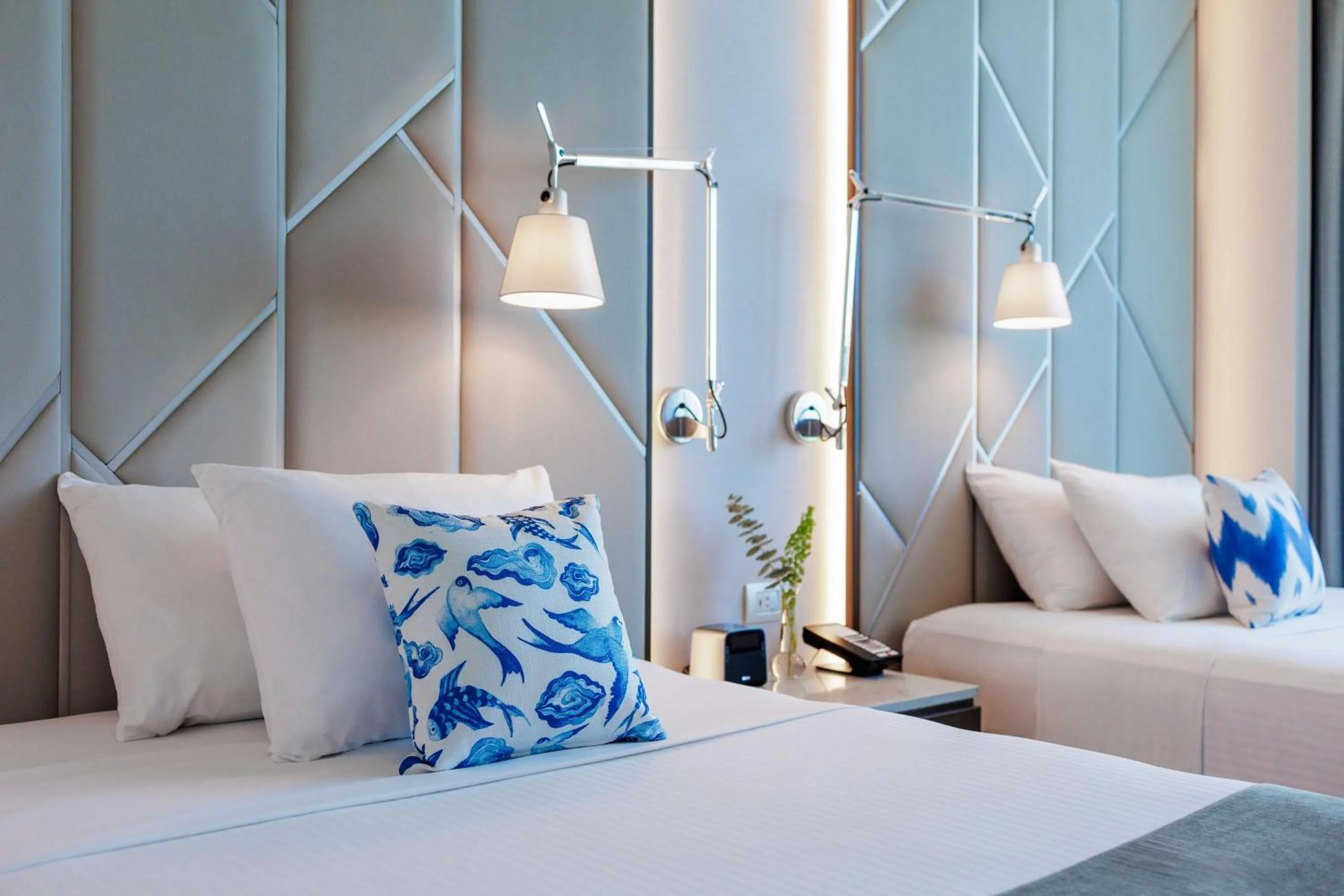 Bedroom, Bed in Avani Cancun Airport