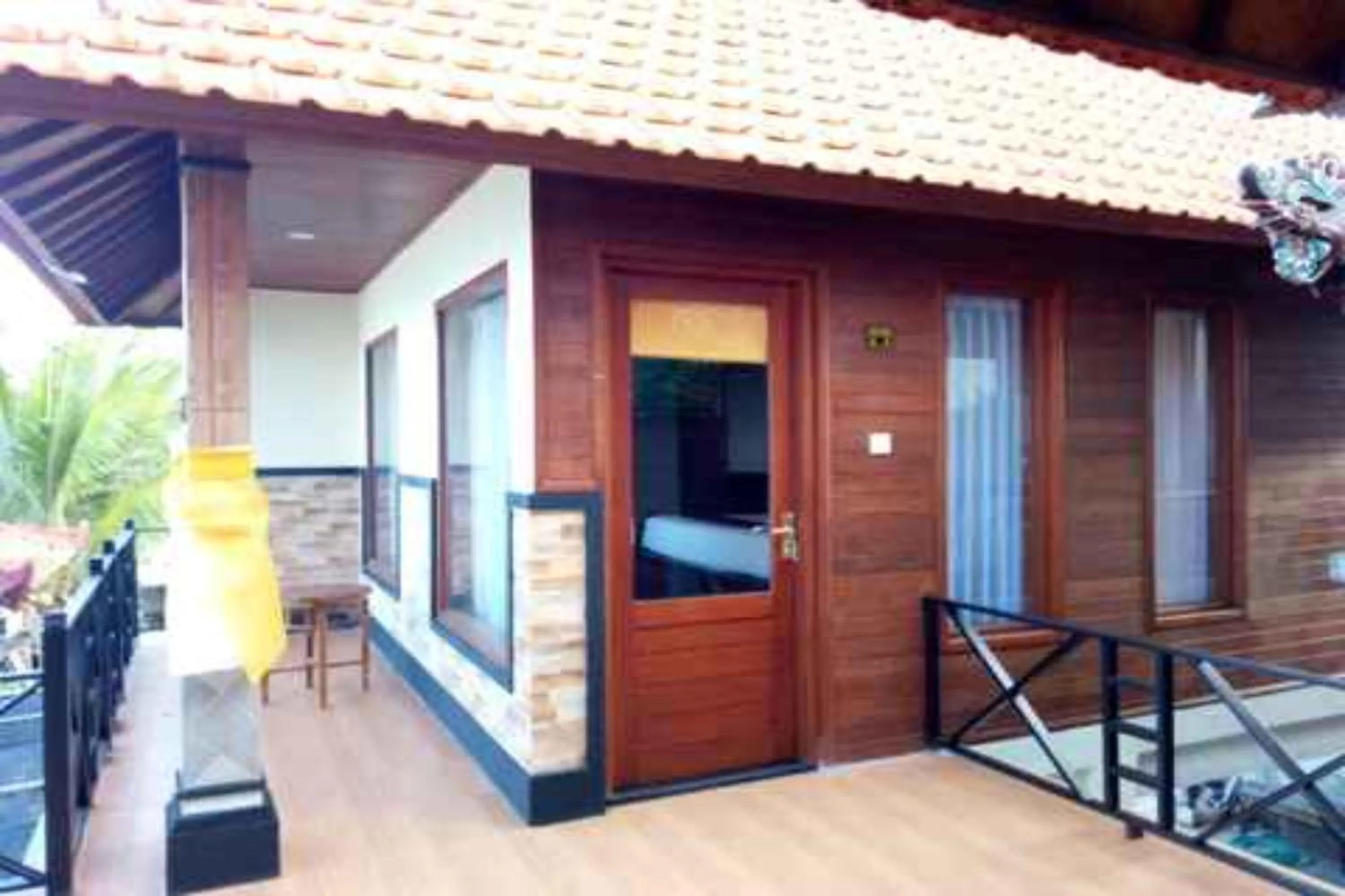 Property building in The Beach Huts Lembongan