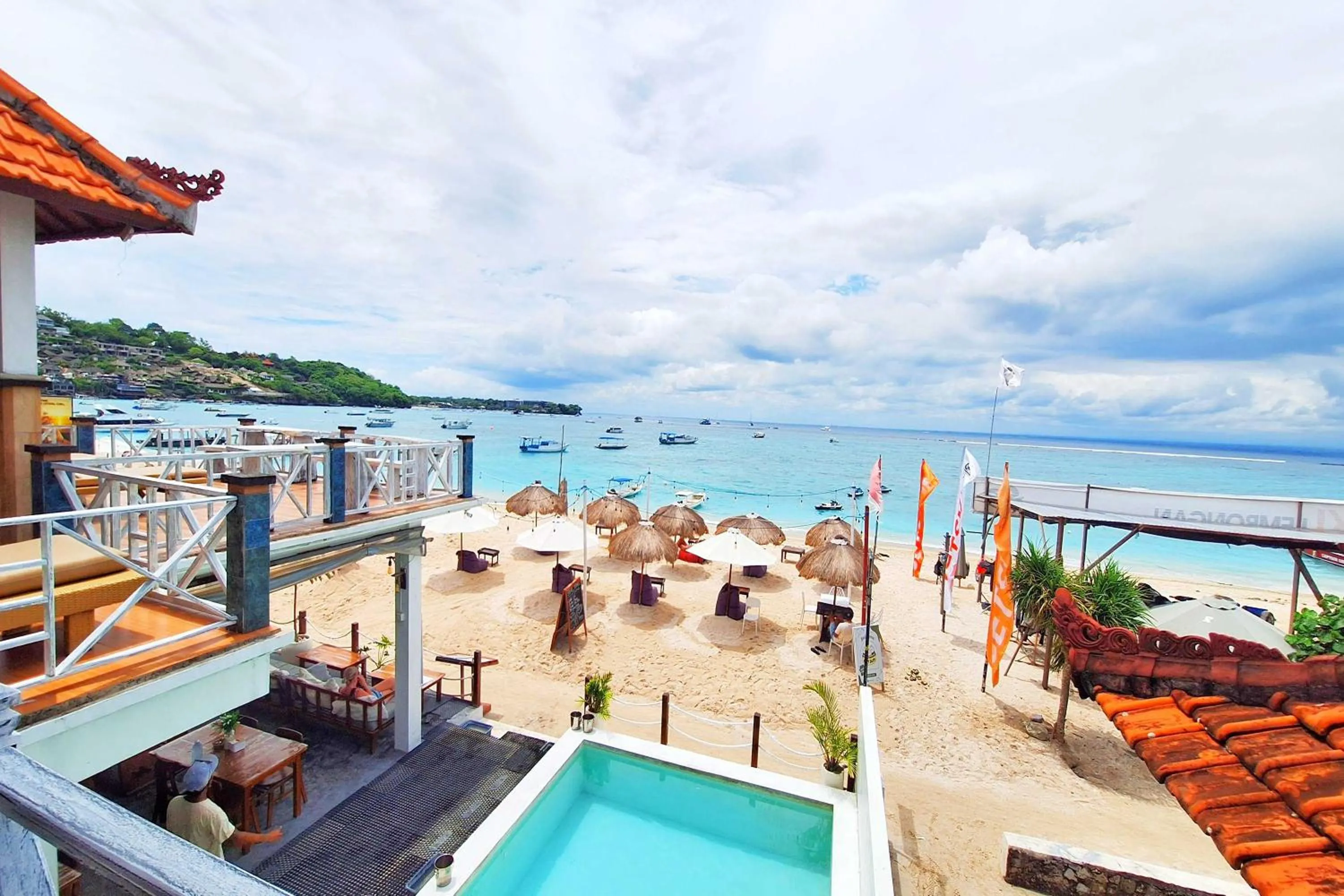Pool view in The Beach Huts Lembongan