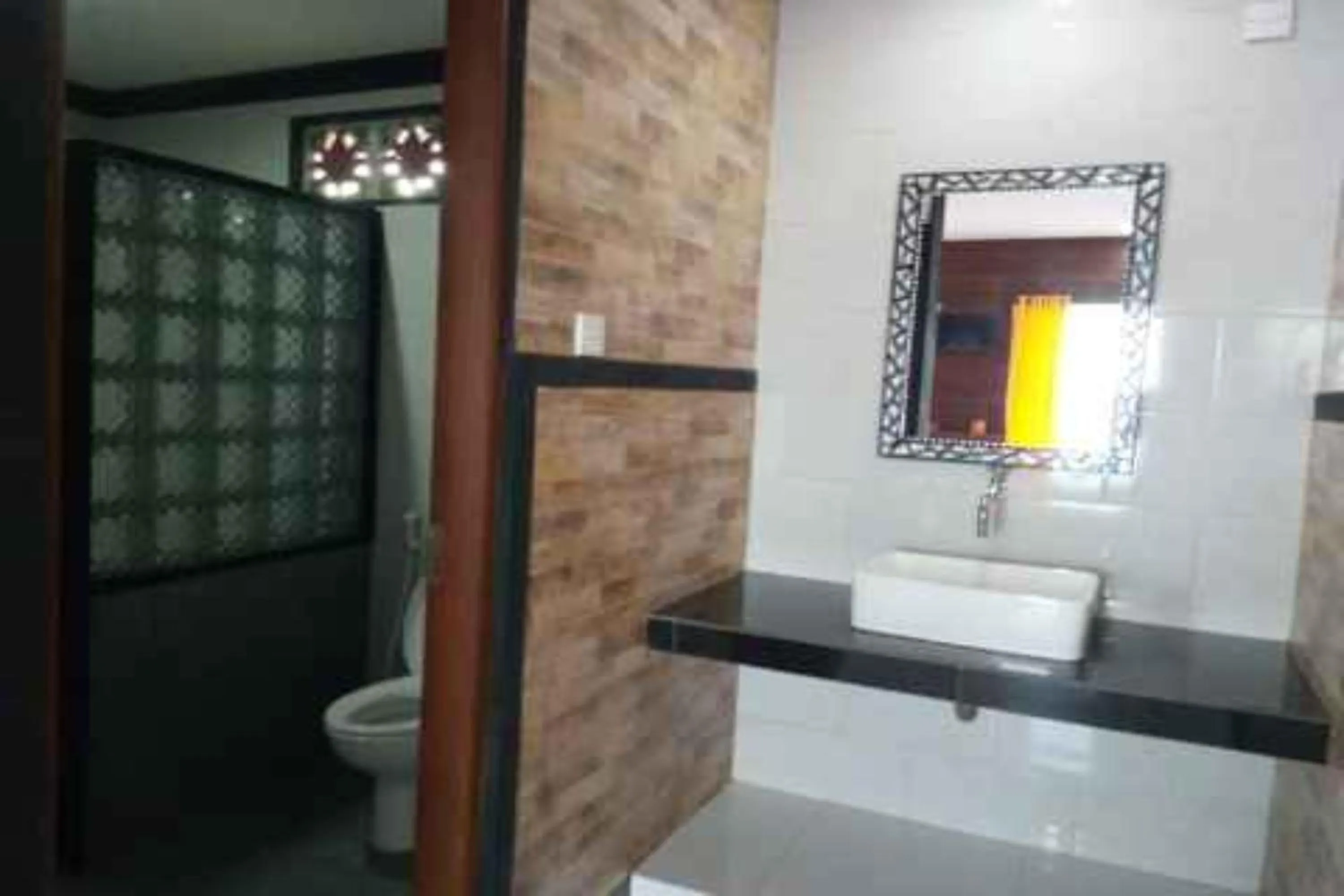 Bathroom in The Beach Huts Lembongan